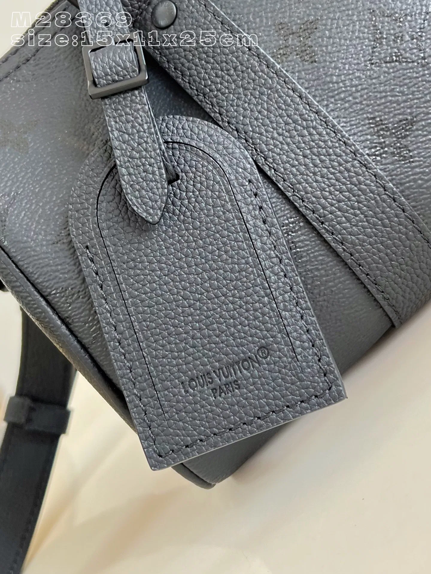 LV 27FW EJMGZXH 055 토트백 4