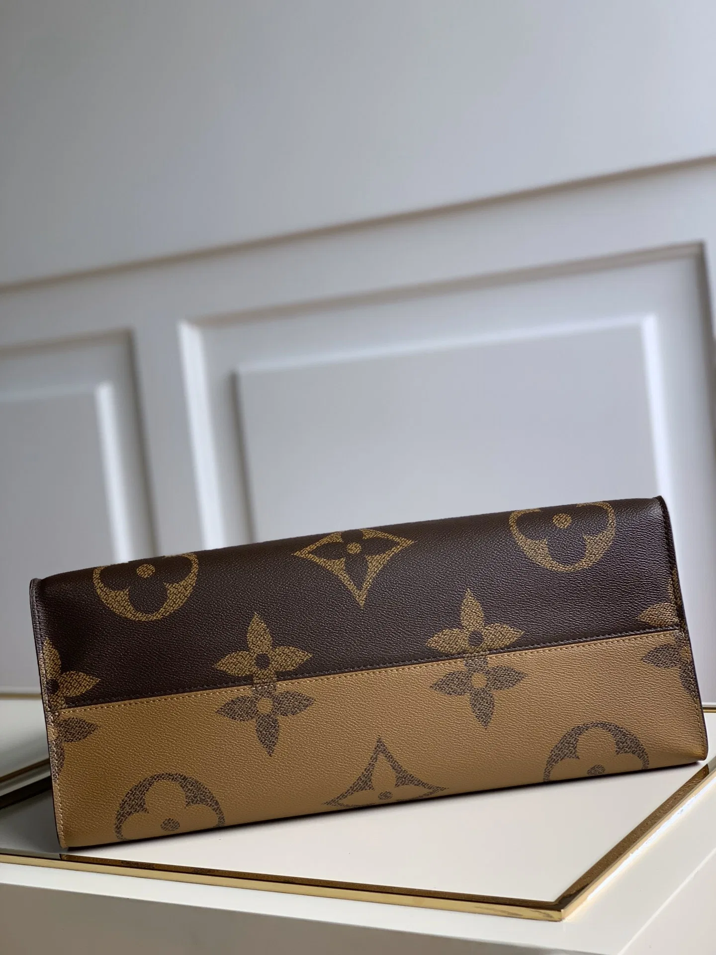 LV 27FW EJMGZXH 066 토트백 3