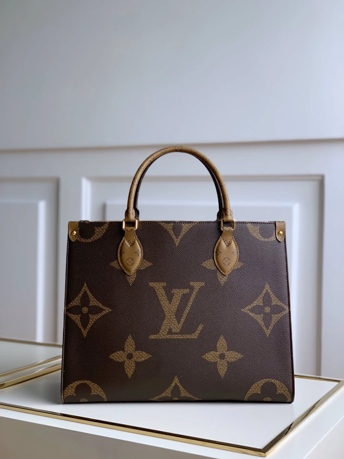 LV 27FW EJMGZXH 067 토트백