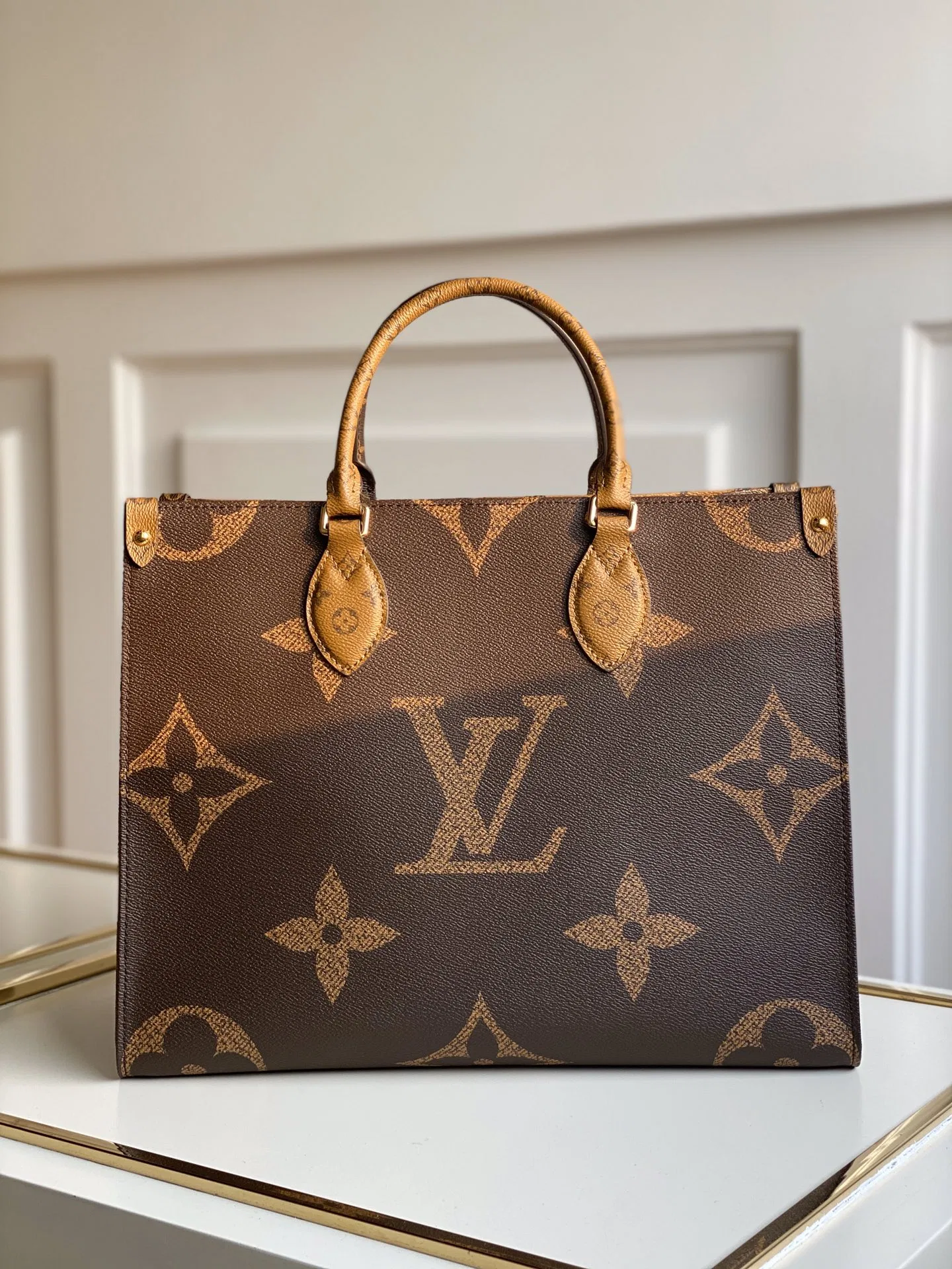 LV 27FW EJMGZXH 069 토트백