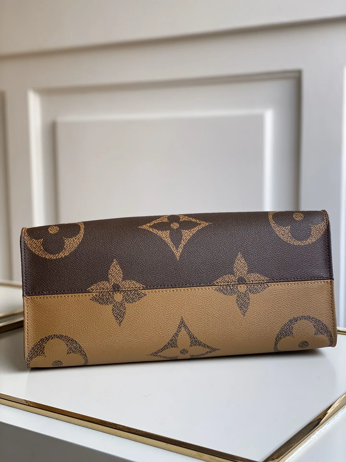 LV 27FW EJMGZXH 069 토트백 3