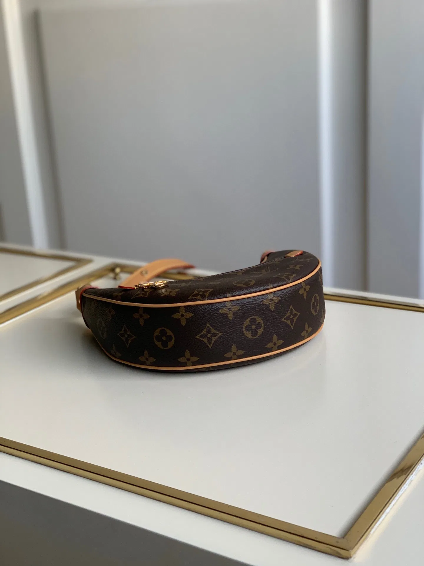 LV 27FW EJMGZXH 070 미니숄더백 4