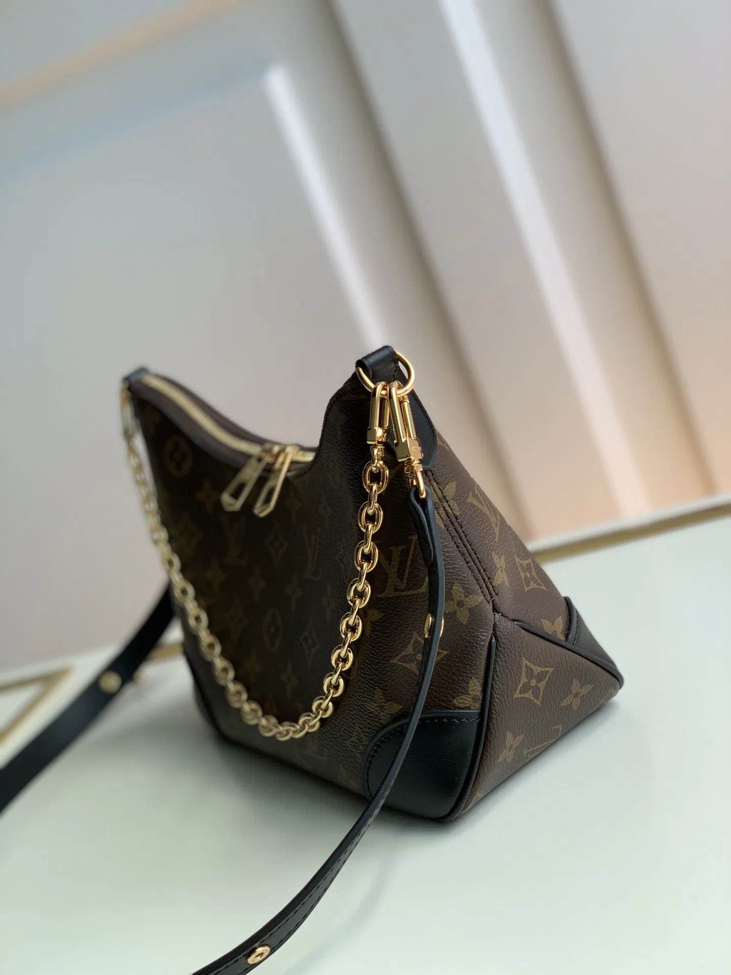 LV 27FW EJMGZXH 072 크로스백 3