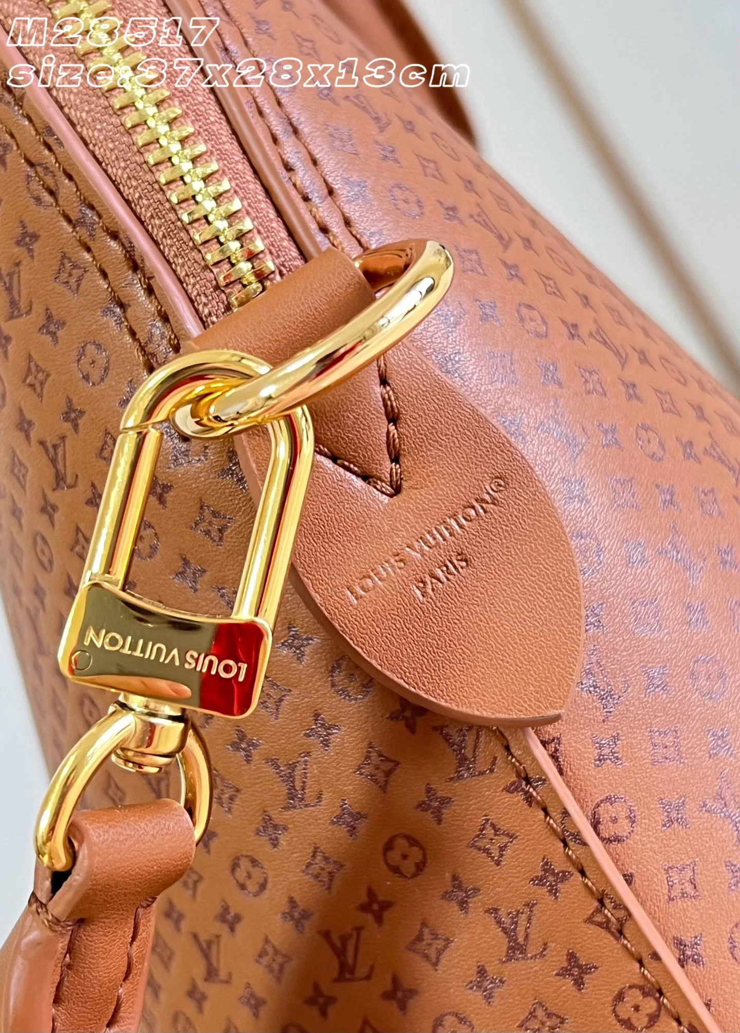 LV 27FW EJMGZXH 077 토트백 5