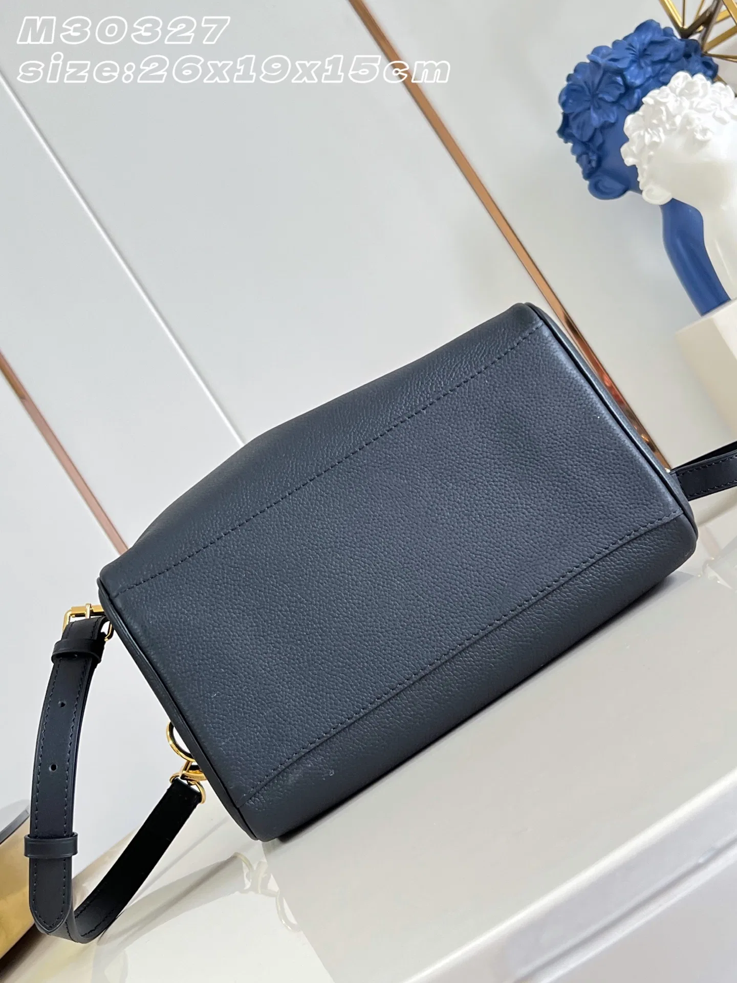 LV 27FW EJMGZXH 091 숄더백 5