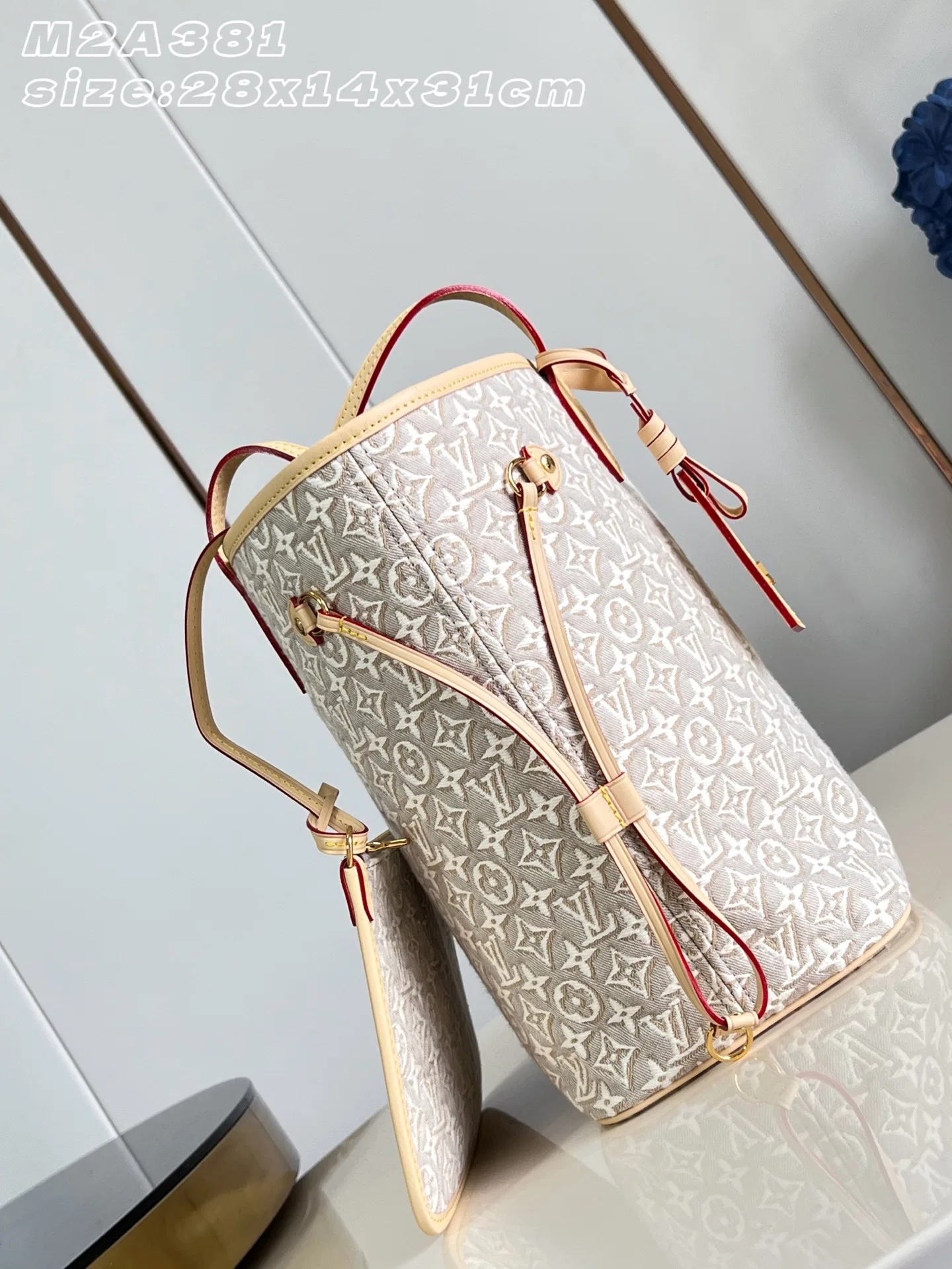 LV 27FW EJMGZXH 103 숄더백 4