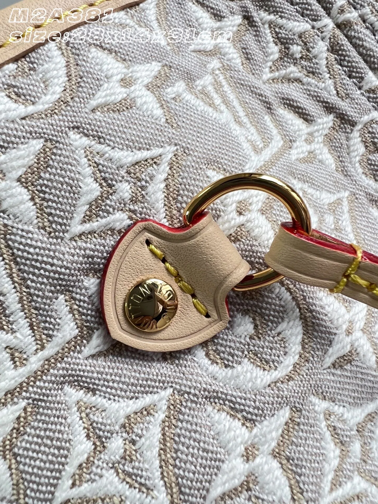 LV 27FW EJMGZXH 103 숄더백 5