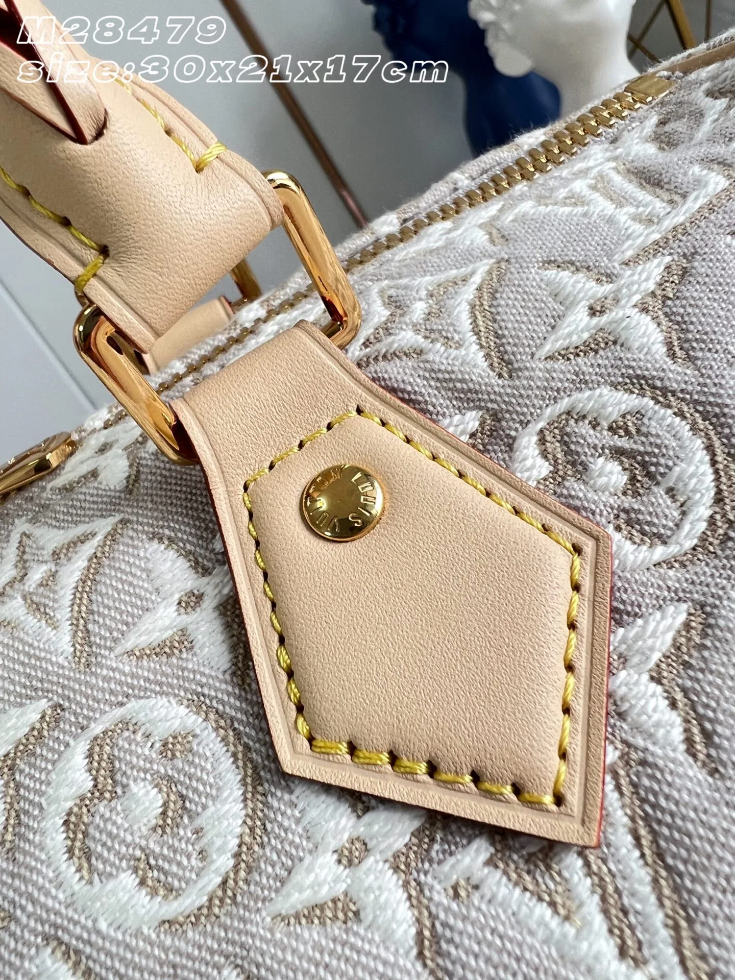 LV 27FW EJMGZXH 104 토트백 3