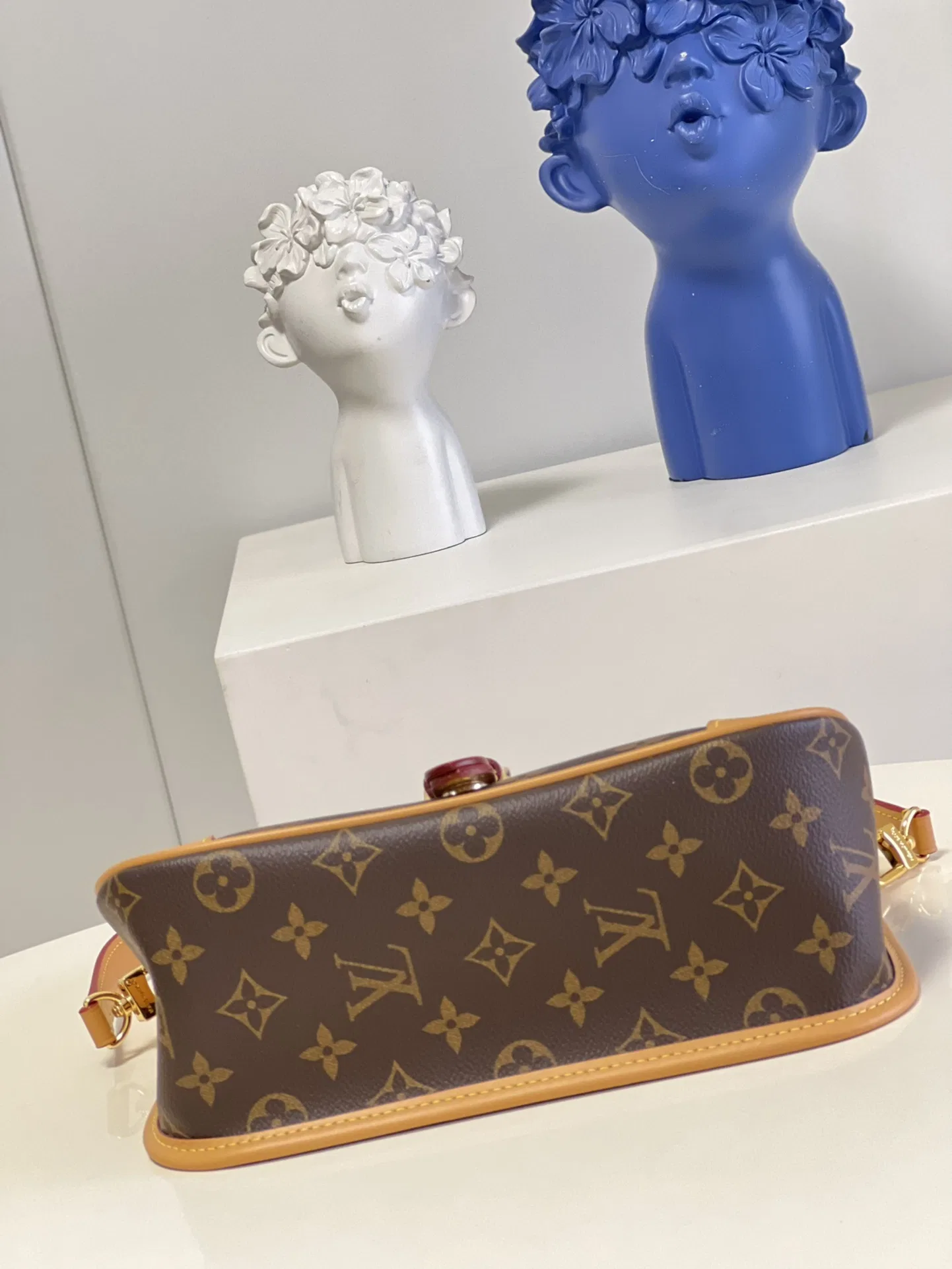 LV 27FW EJMGZXH 115 크로스백 4