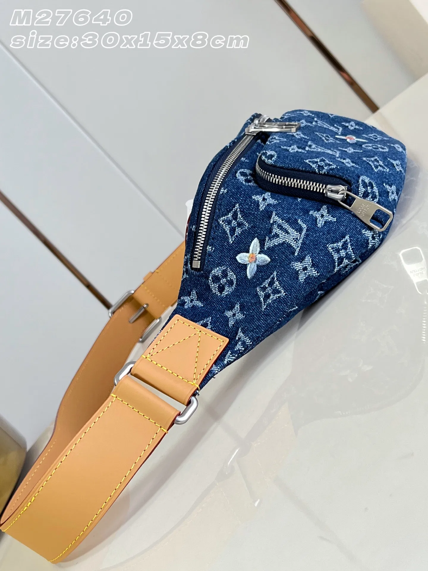 LV 27FW EJMGZXH 124 힙색 3