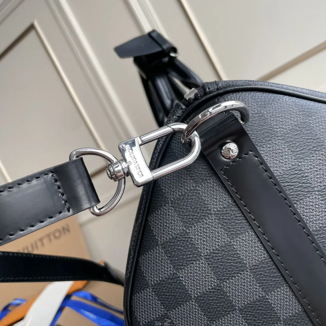 LV 27FW EJMGZXH 126 토트백 3