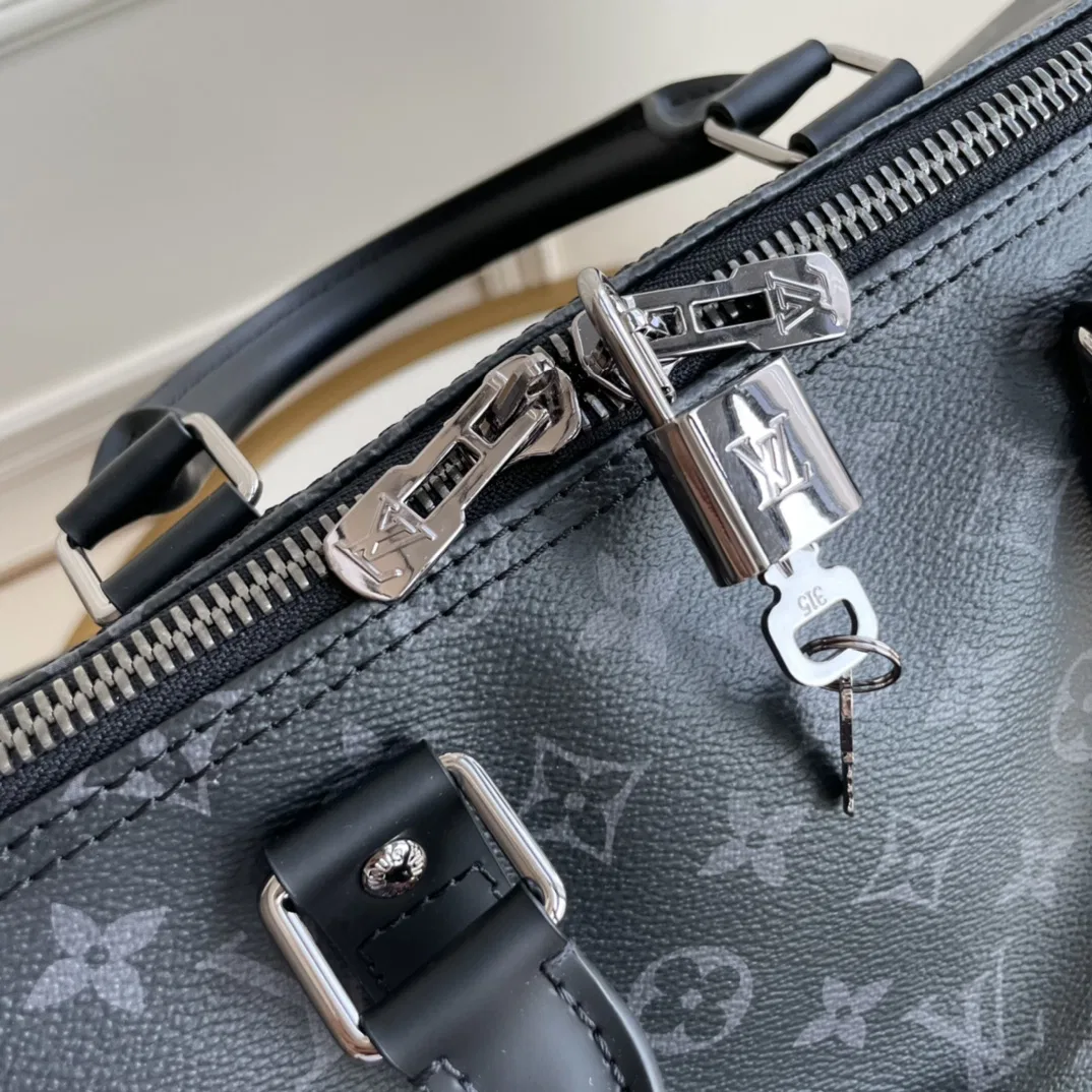 LV 27FW EJMGZXH 127 토트백 6