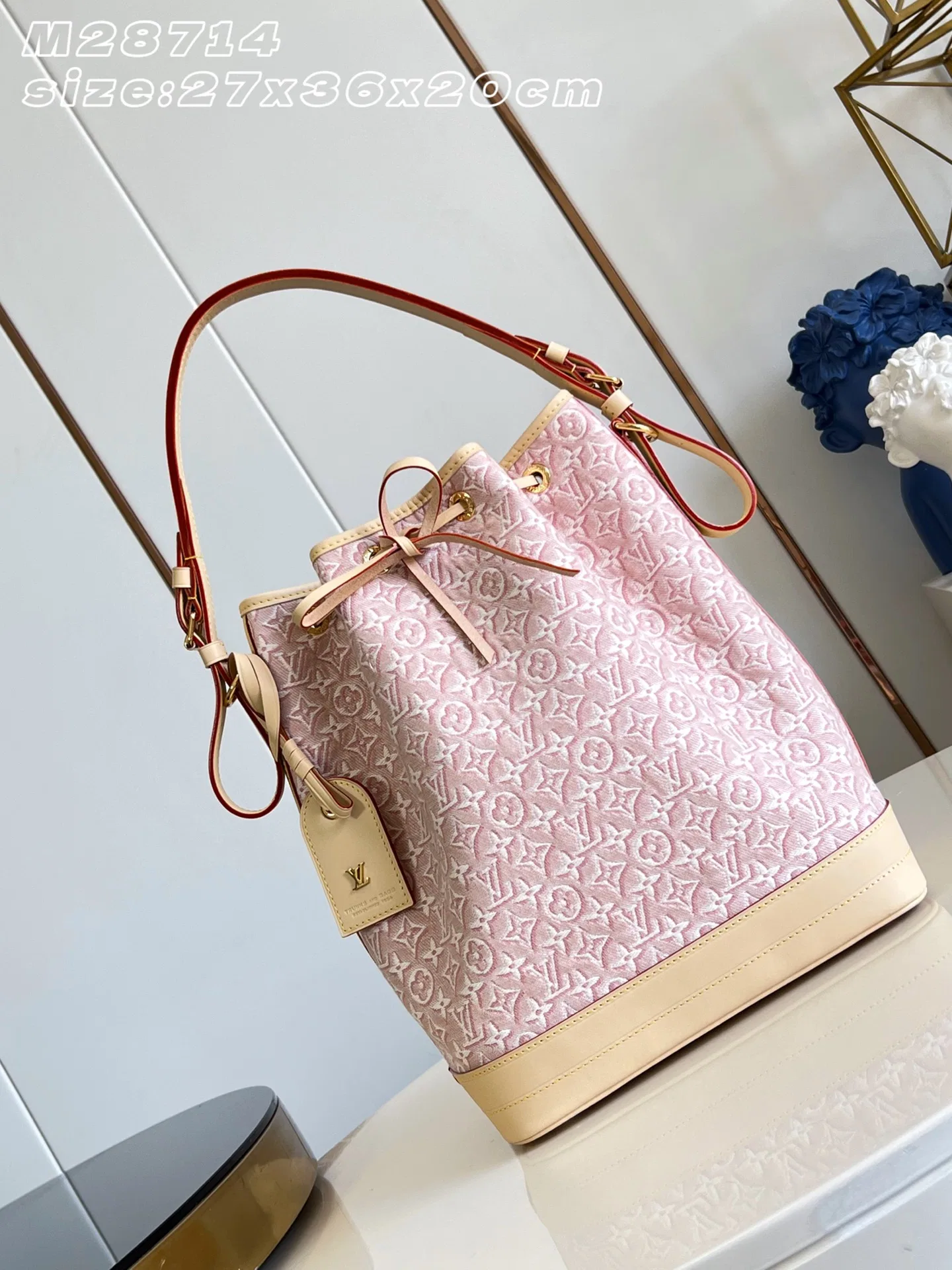 LV 27FW EJMGZXH 142 버킷백
