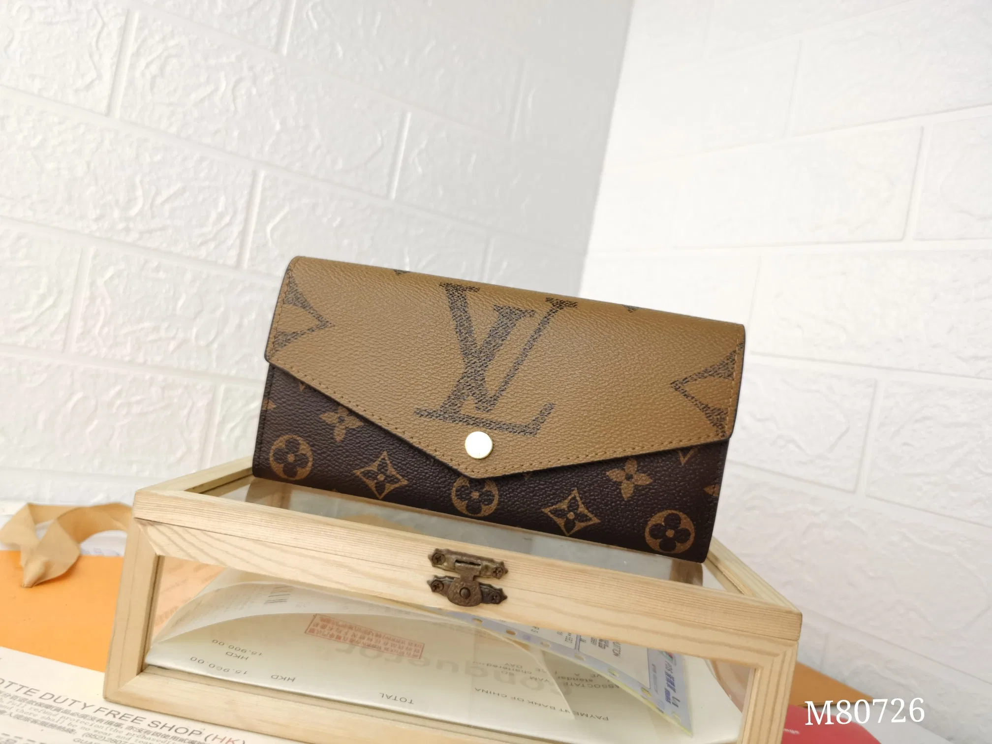 LV 27FW JBJVXGJ 048 장지갑