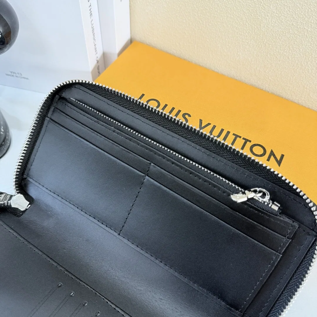 LV 27FW JBJVXGJ 050 장지갑 6