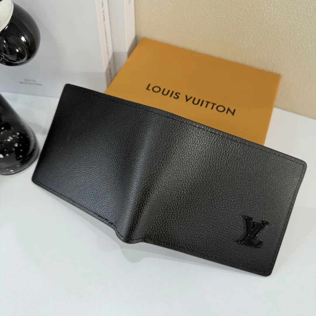 LV 27FW JBJVXGJ 051 지갑 5