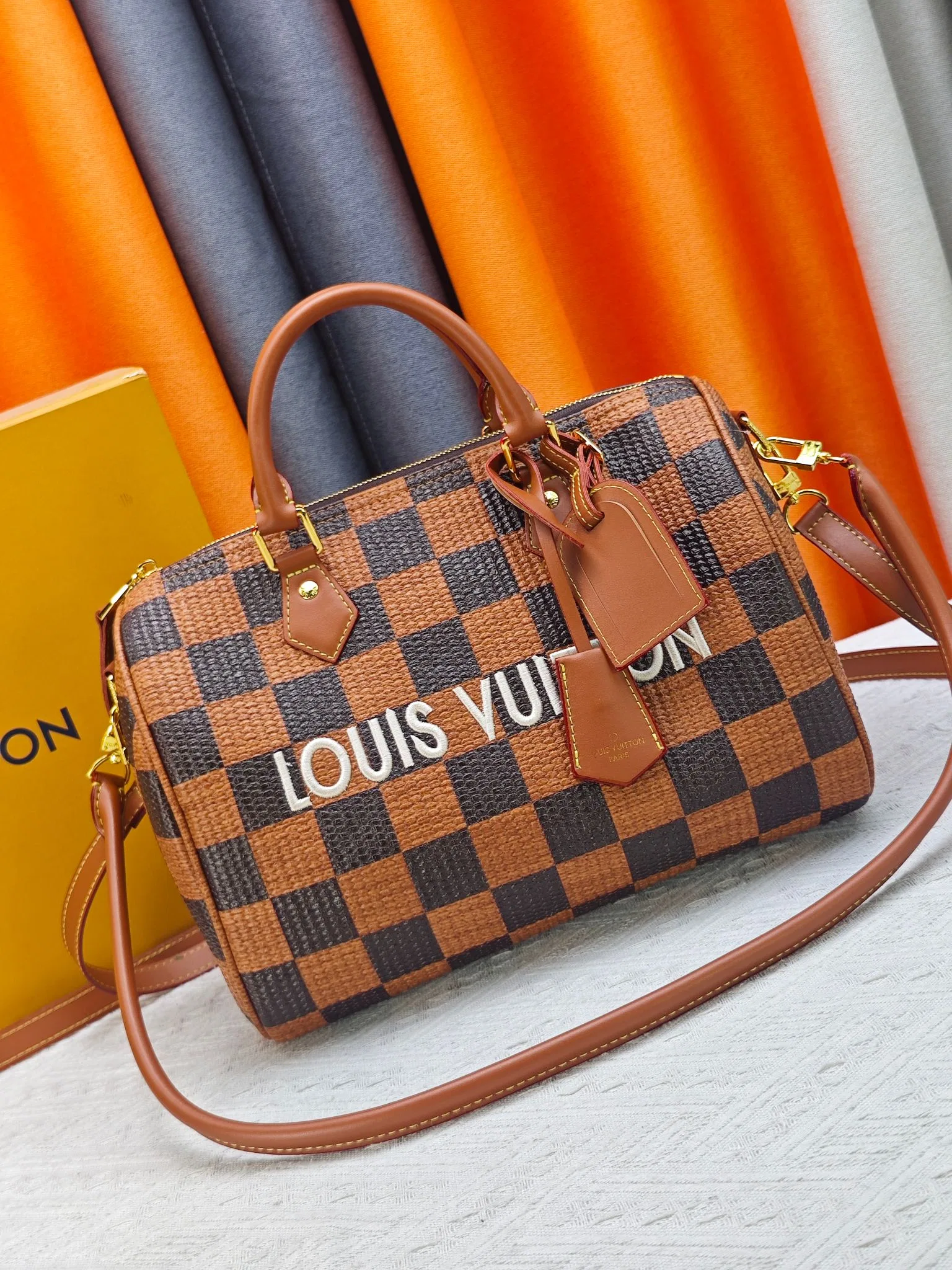 LV 27FW JBJVXGJ 064 토트백