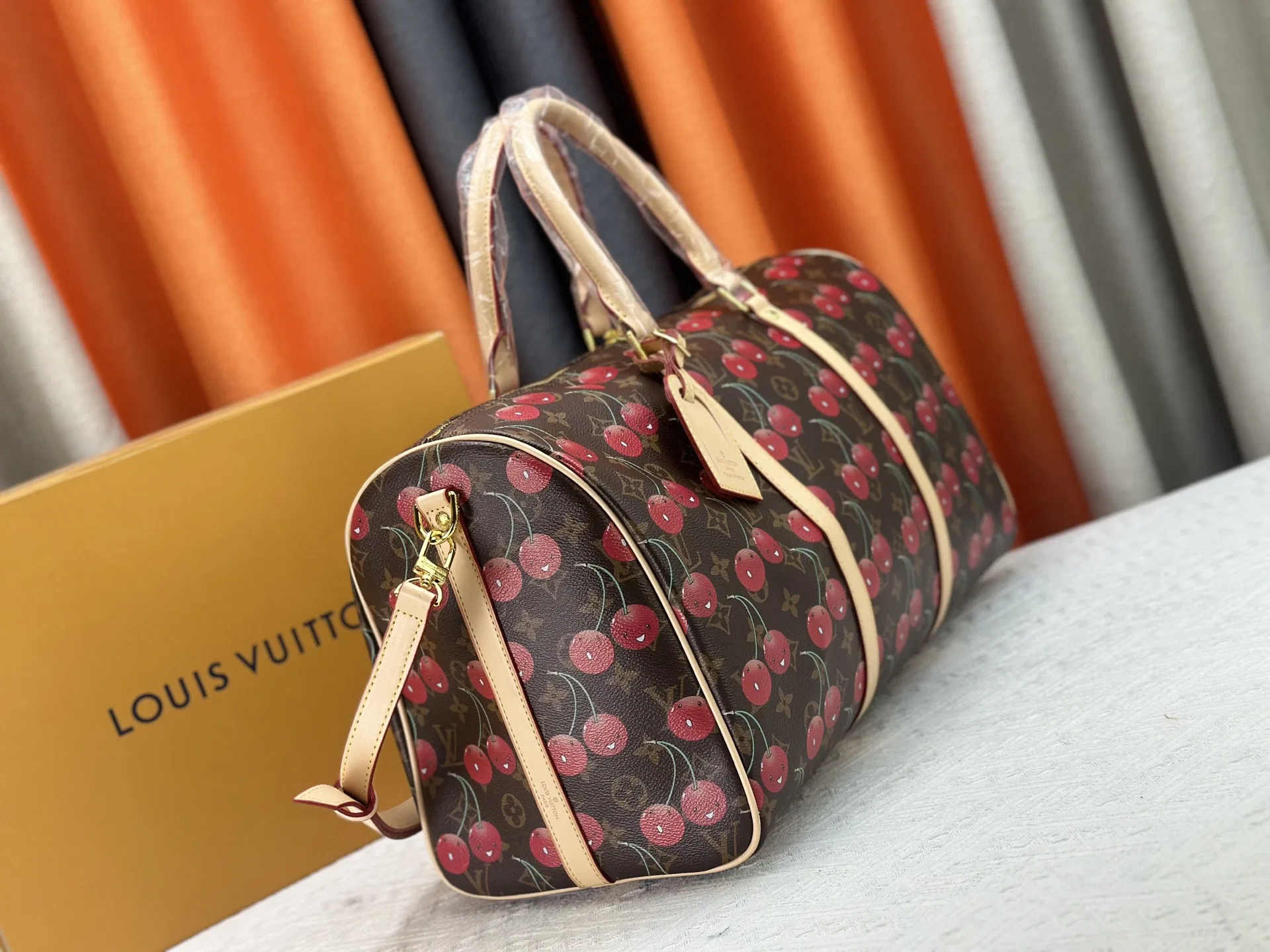LV 27FW JBJVXGJ 065 토트백 3
