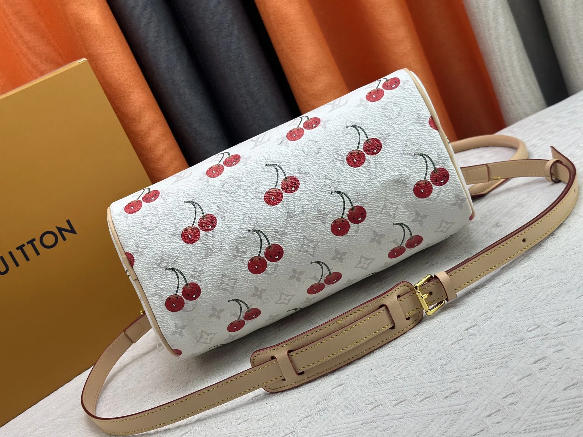 LV 27FW JBJVXGJ 066 토트백 5