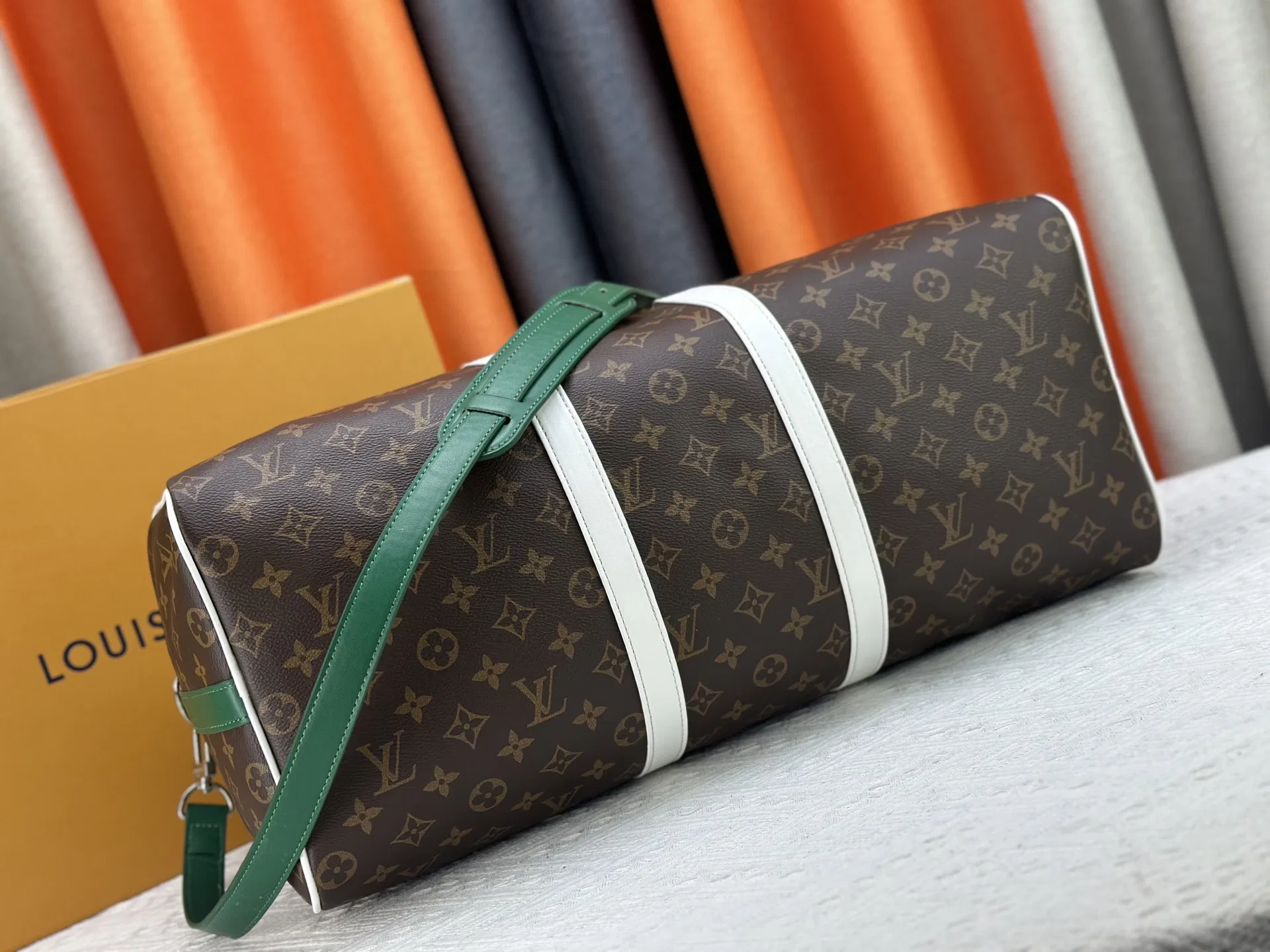 LV 27FW JBJVXGJ 067 토트백 5