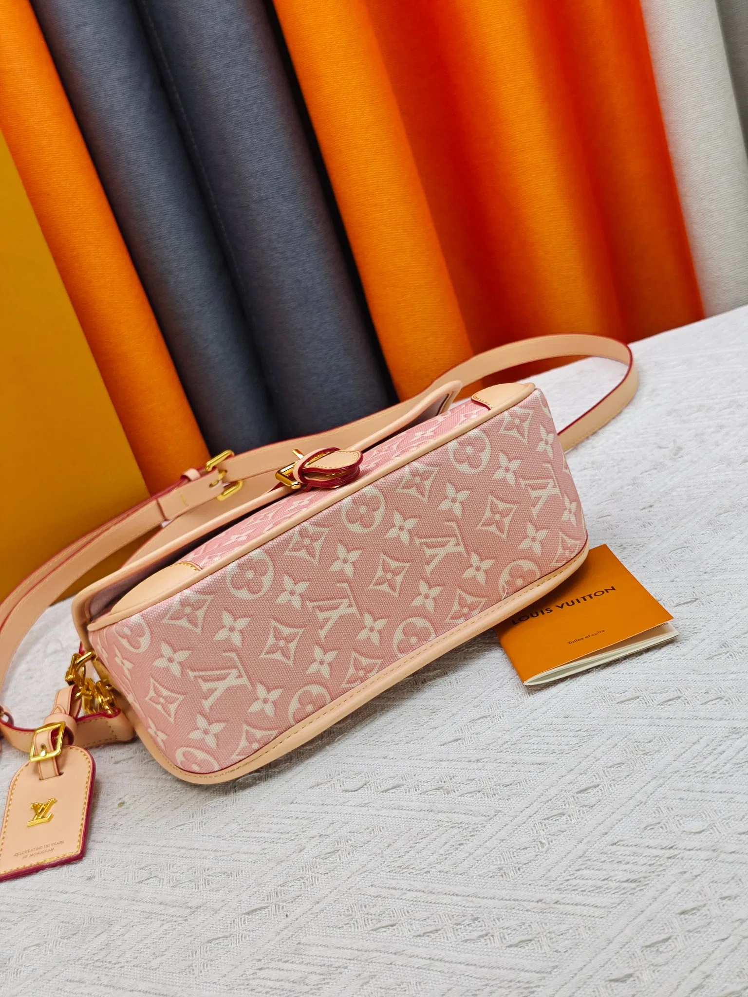 LV 27FW JBJVXGJ 073 숄더백 5