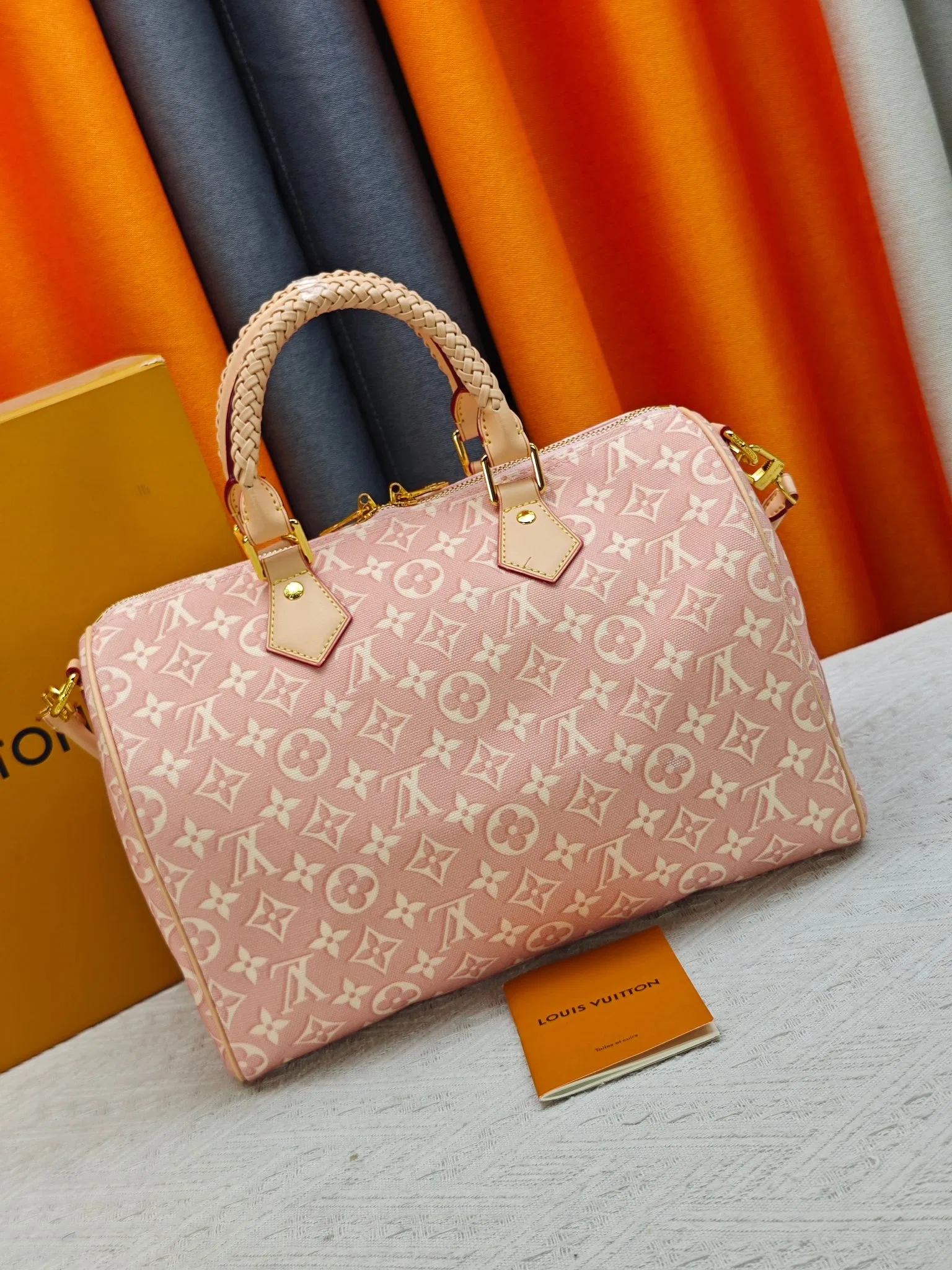LV 27FW JBJVXGJ 075 토트백 4