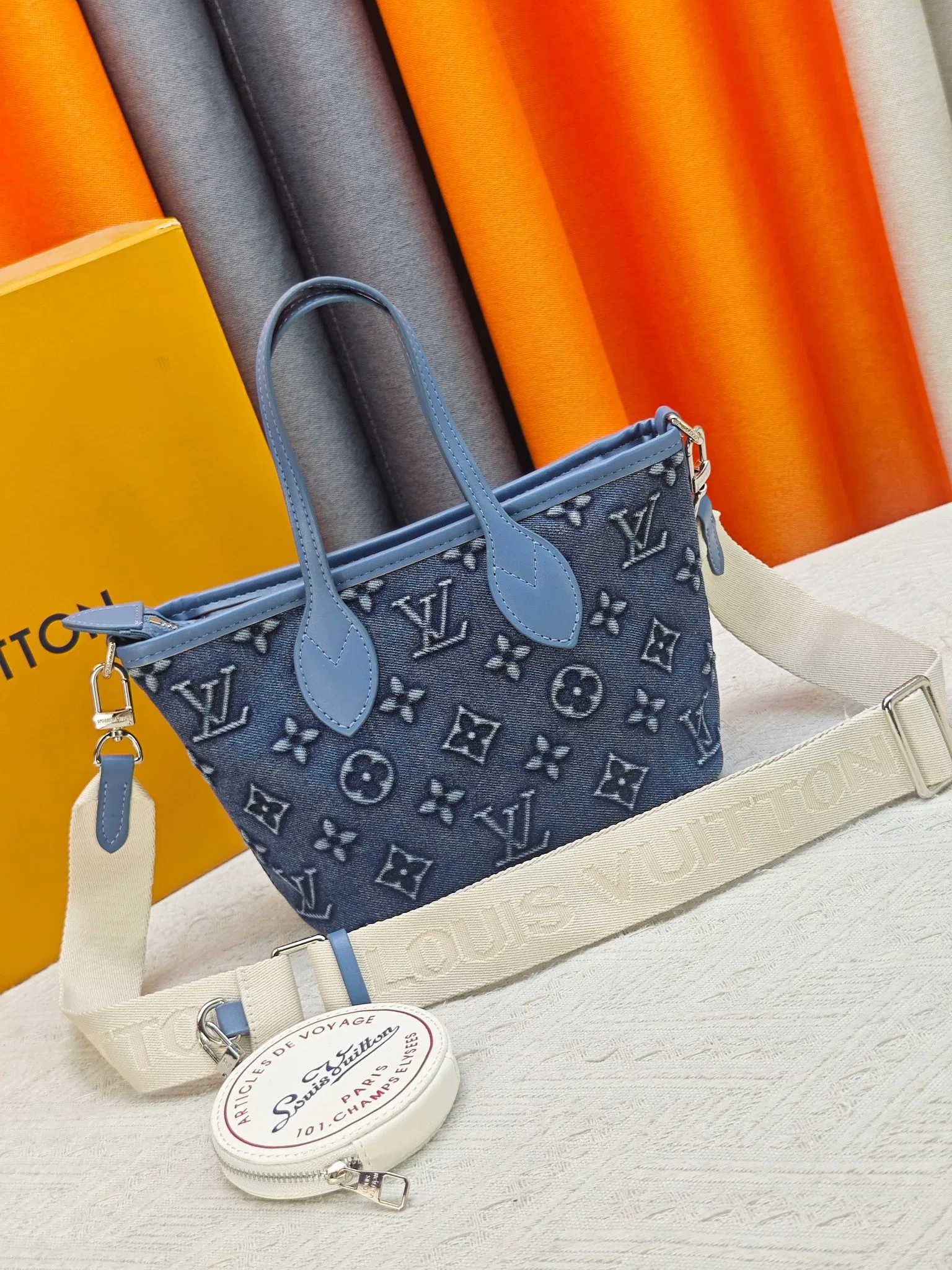 LV 27FW JBJVXGJ 079 토트백