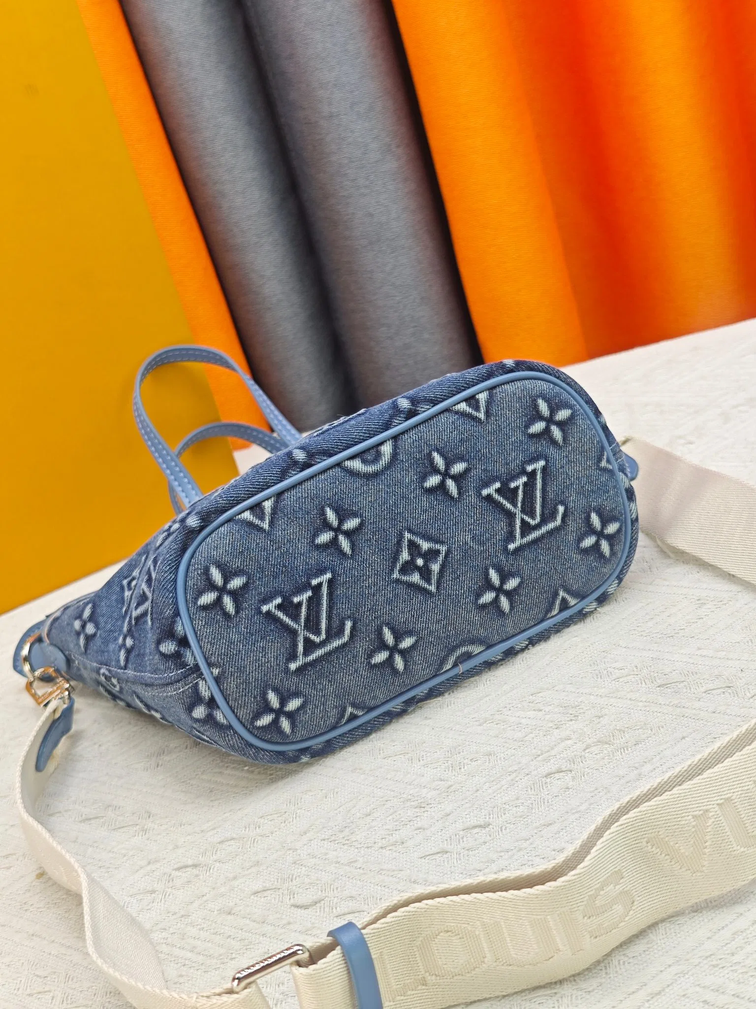 LV 27FW JBJVXGJ 079 토트백 5