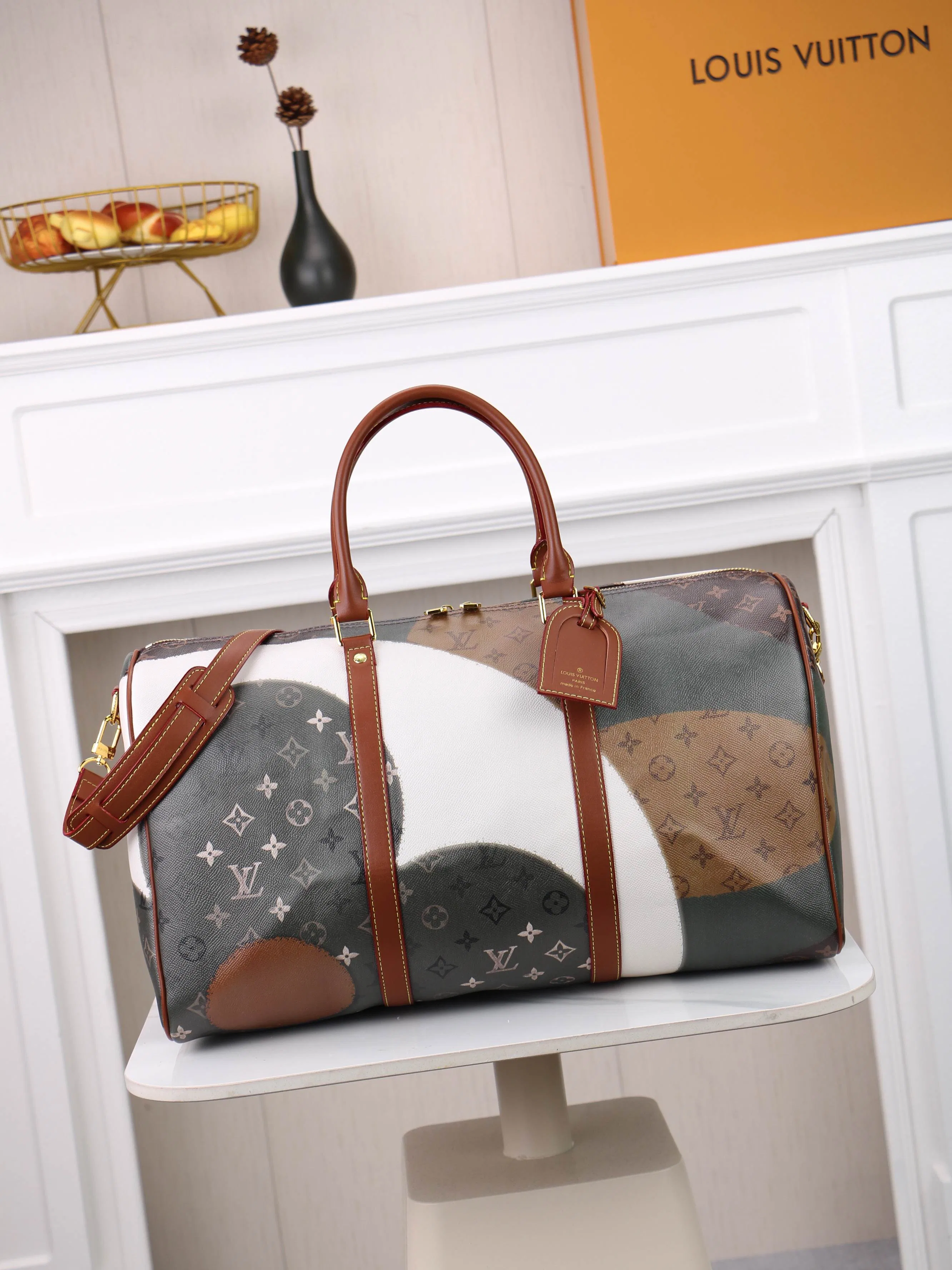 LV 27FW JBJVXGJ 083 토트백