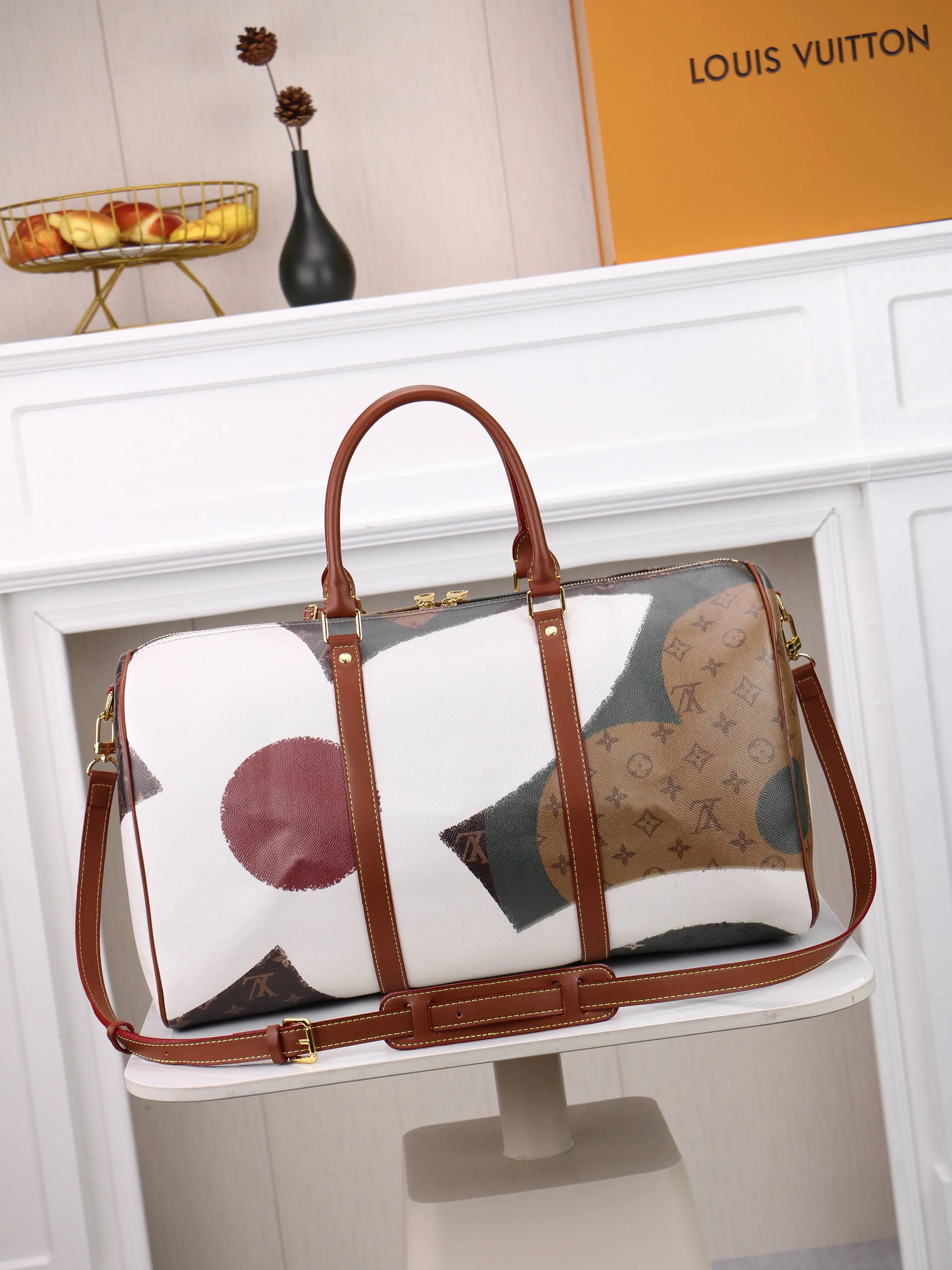 LV 27FW JBJVXGJ 083 토트백 3