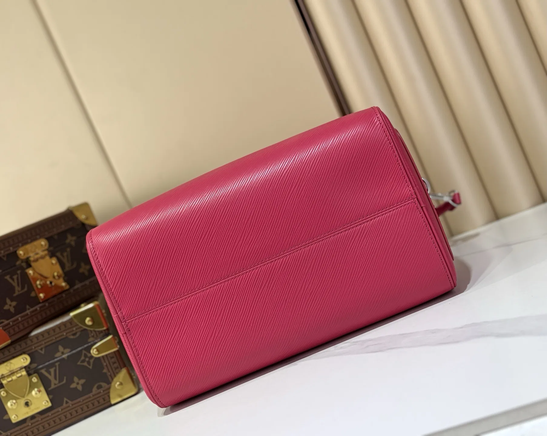 LV 27FW LDWAQLG 067 토트백 4