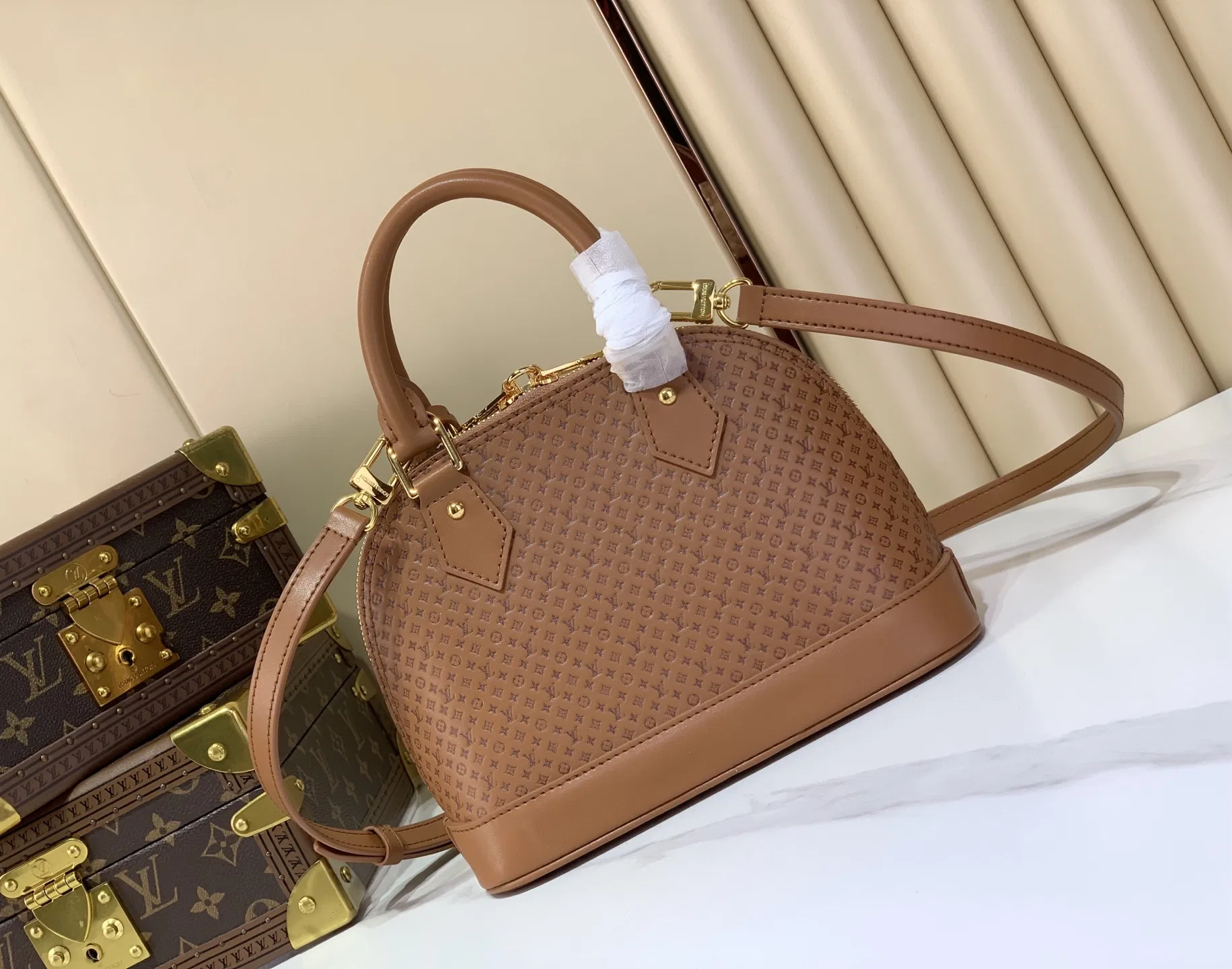LV 27FW LDWAQLG 068 숄더백 3