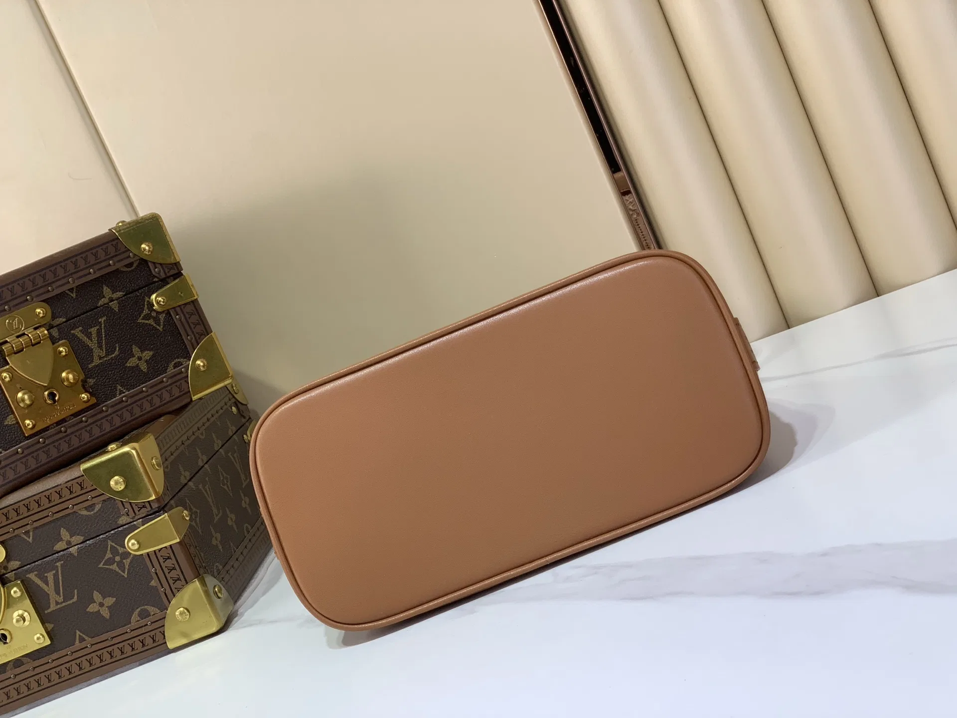 LV 27FW LDWAQLG 068 숄더백 4