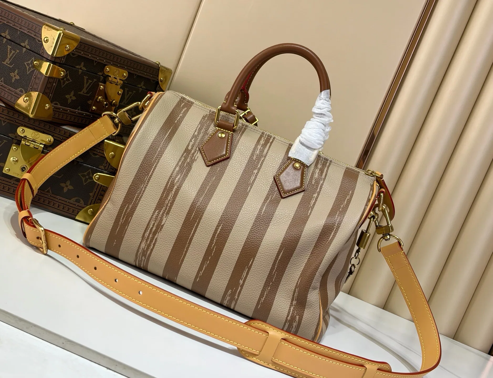 LV 27FW LDWAQLG 121 토트백 3