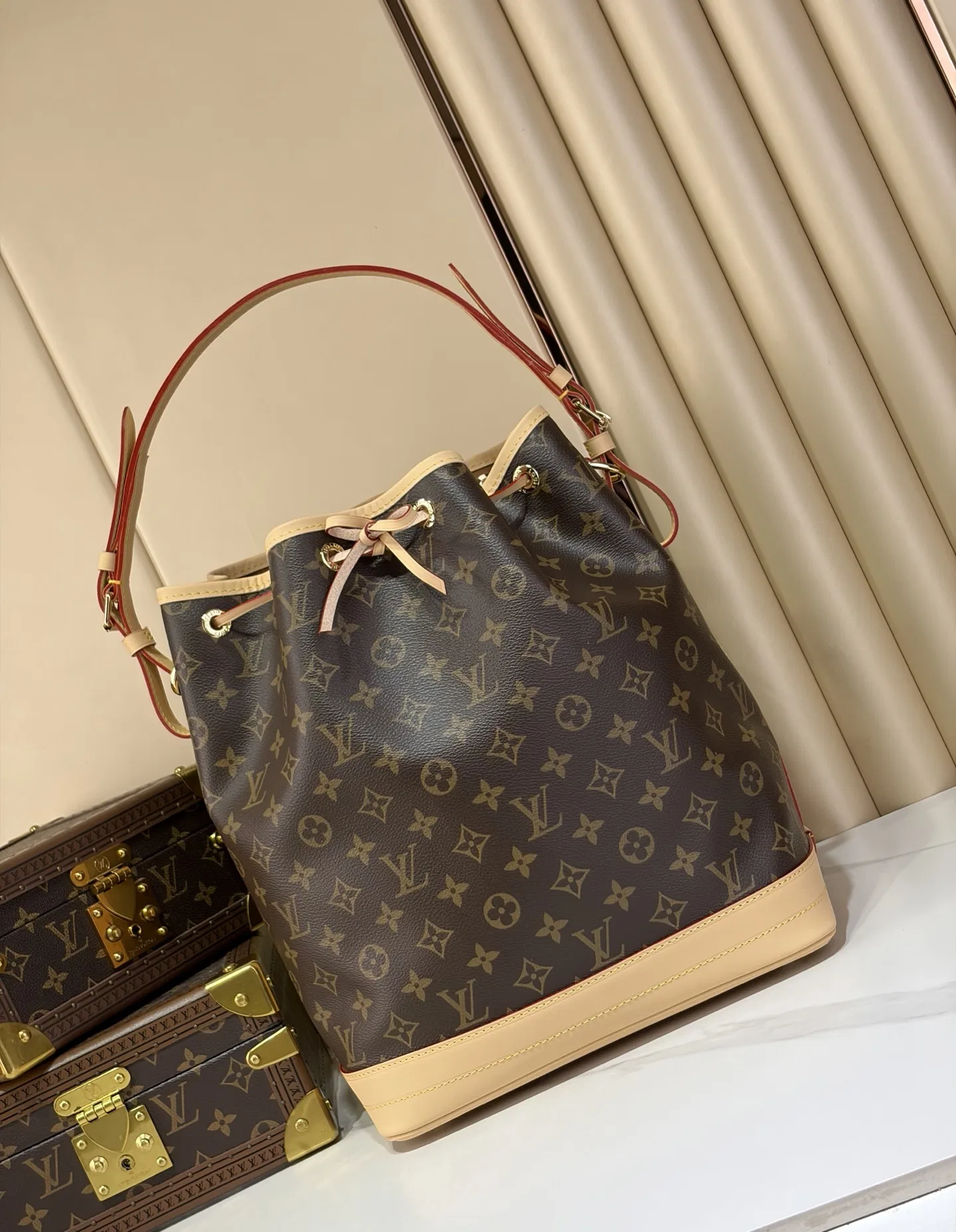 LV 27FW LDWAQLG 125 버킷백