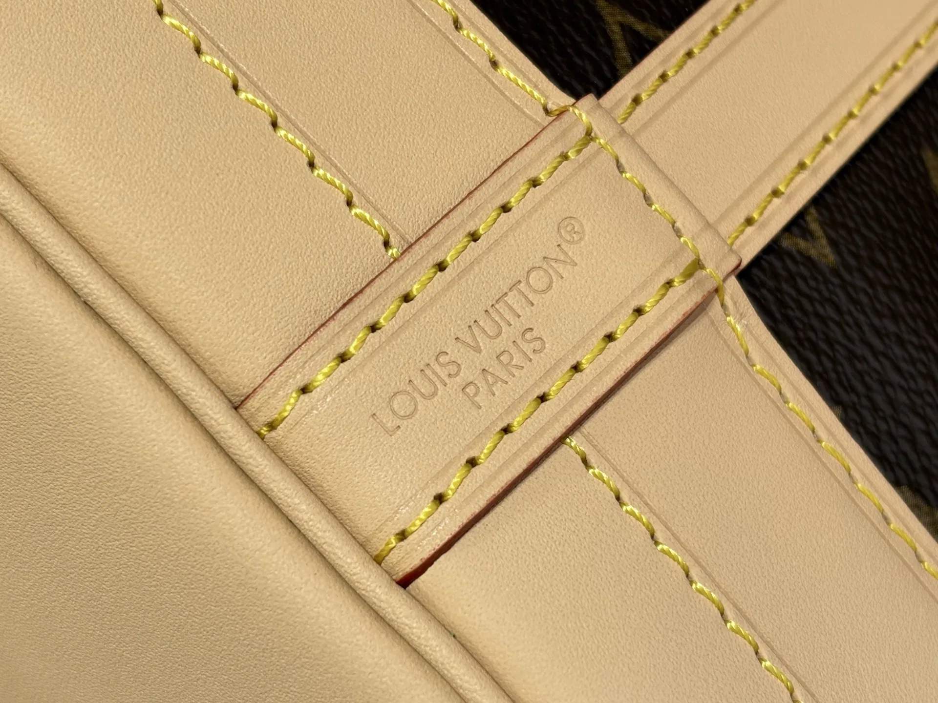LV 27FW LDWAQLG 125 버킷백 6