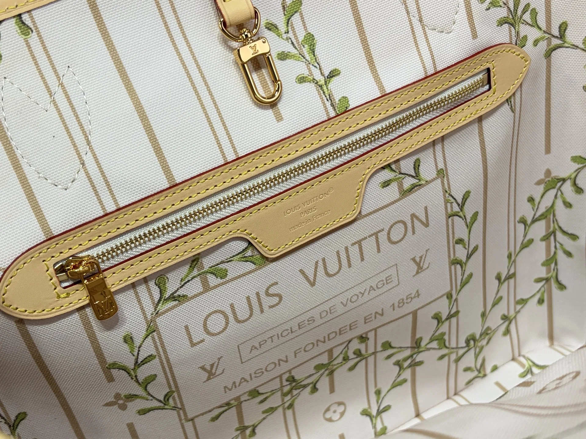 LV 27FW LDWAQLG 130 토트백 6