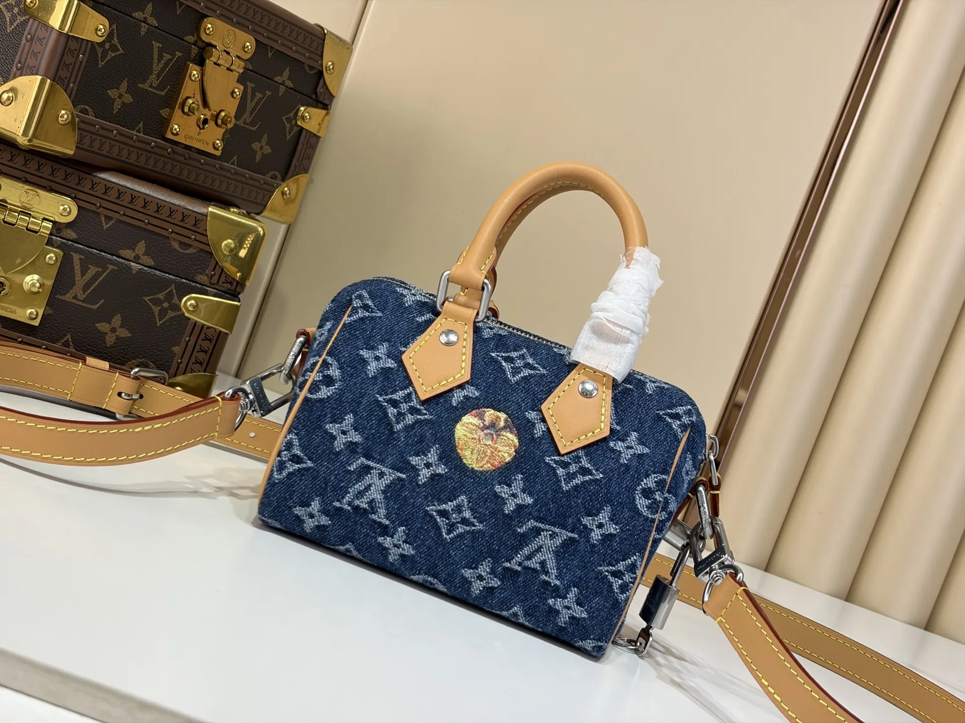 LV 27FW LDWAQLG 144 미니백 3