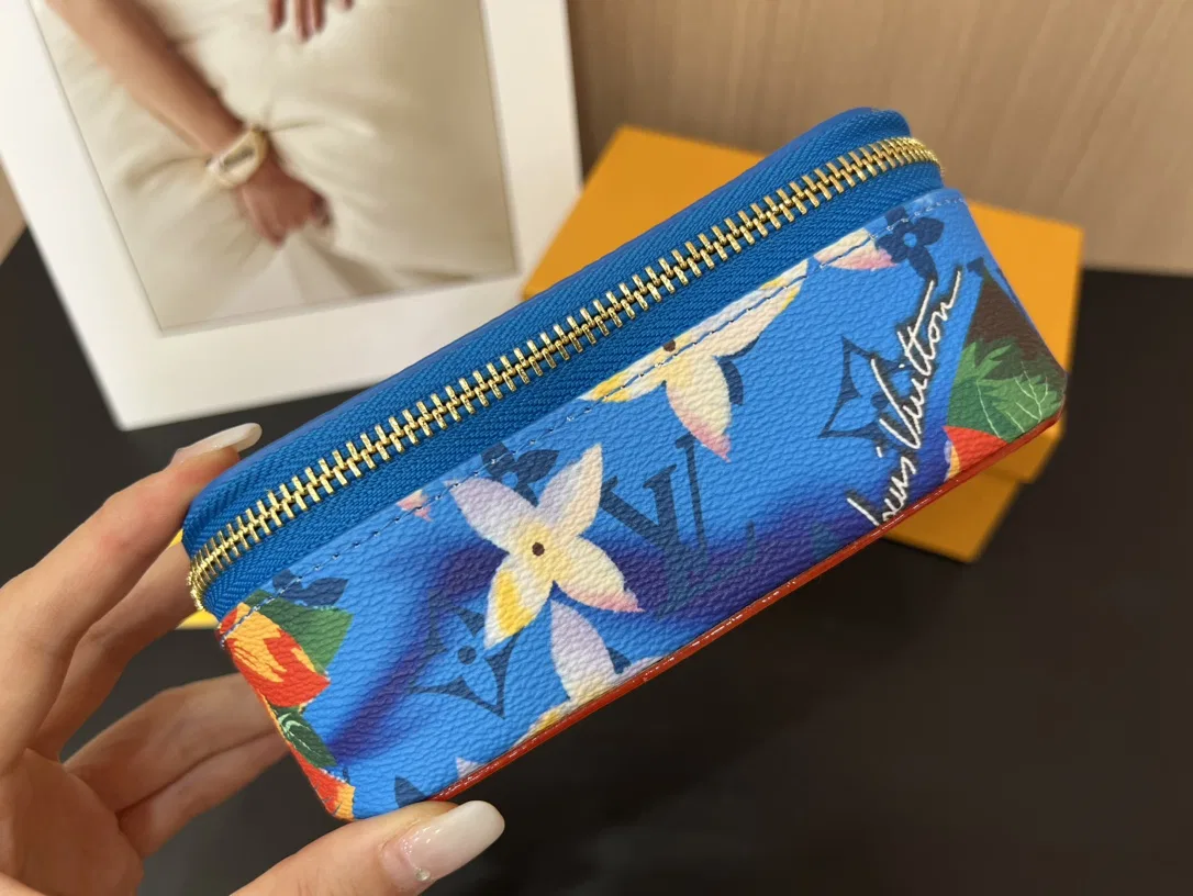 LV 27FW NSOVAAJ 003 선글라스보관함 3