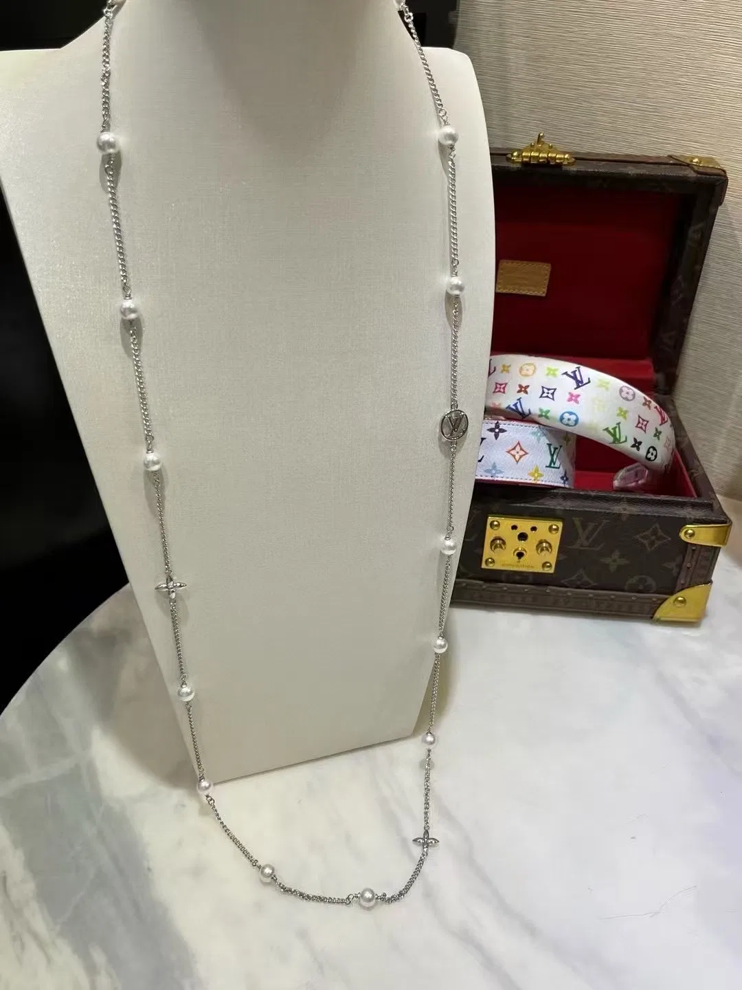 LV 27FW NSOVAAJ 016 목걸이