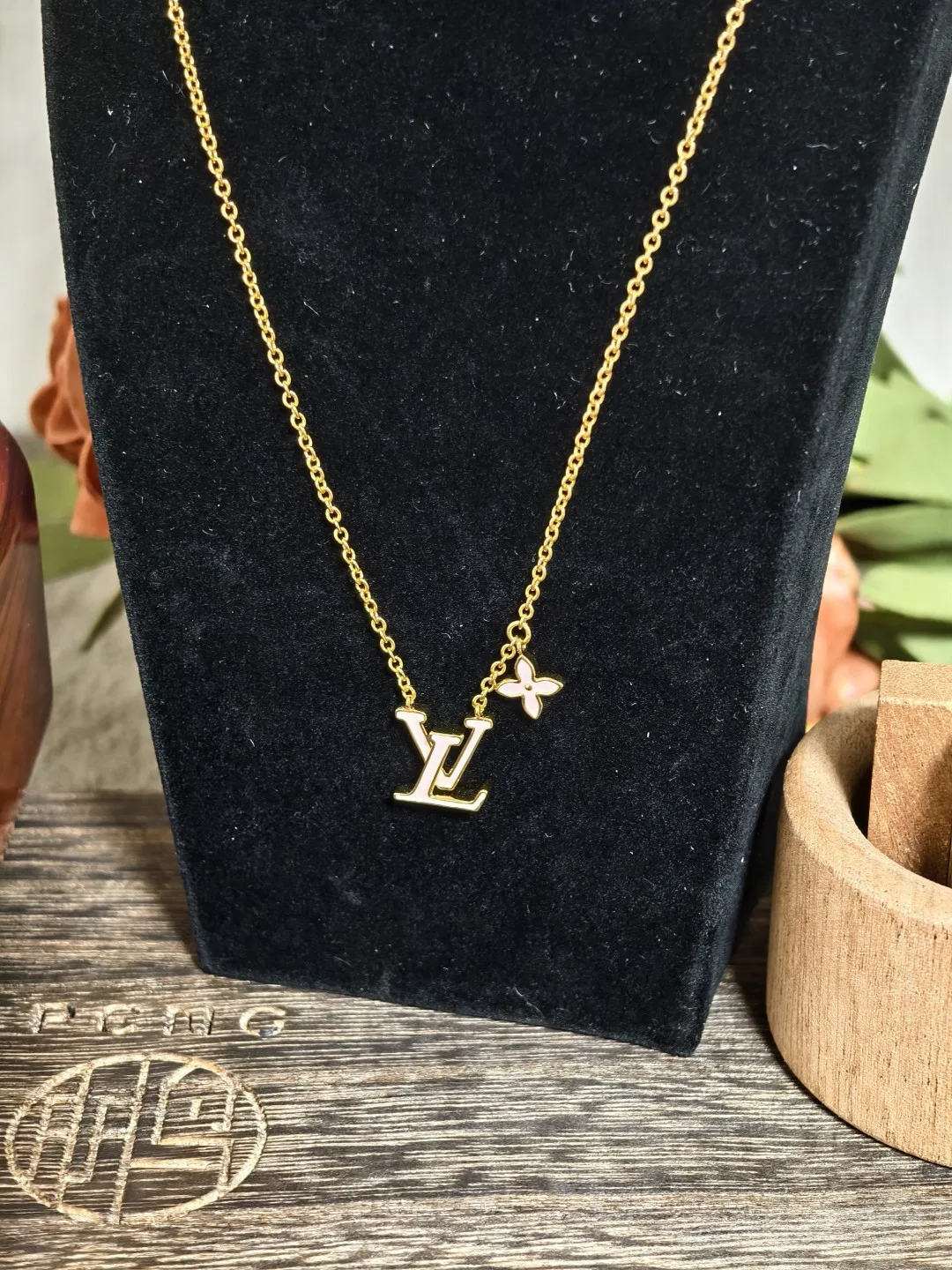 LV 27FW NSOVAAJ 031 목걸이 5