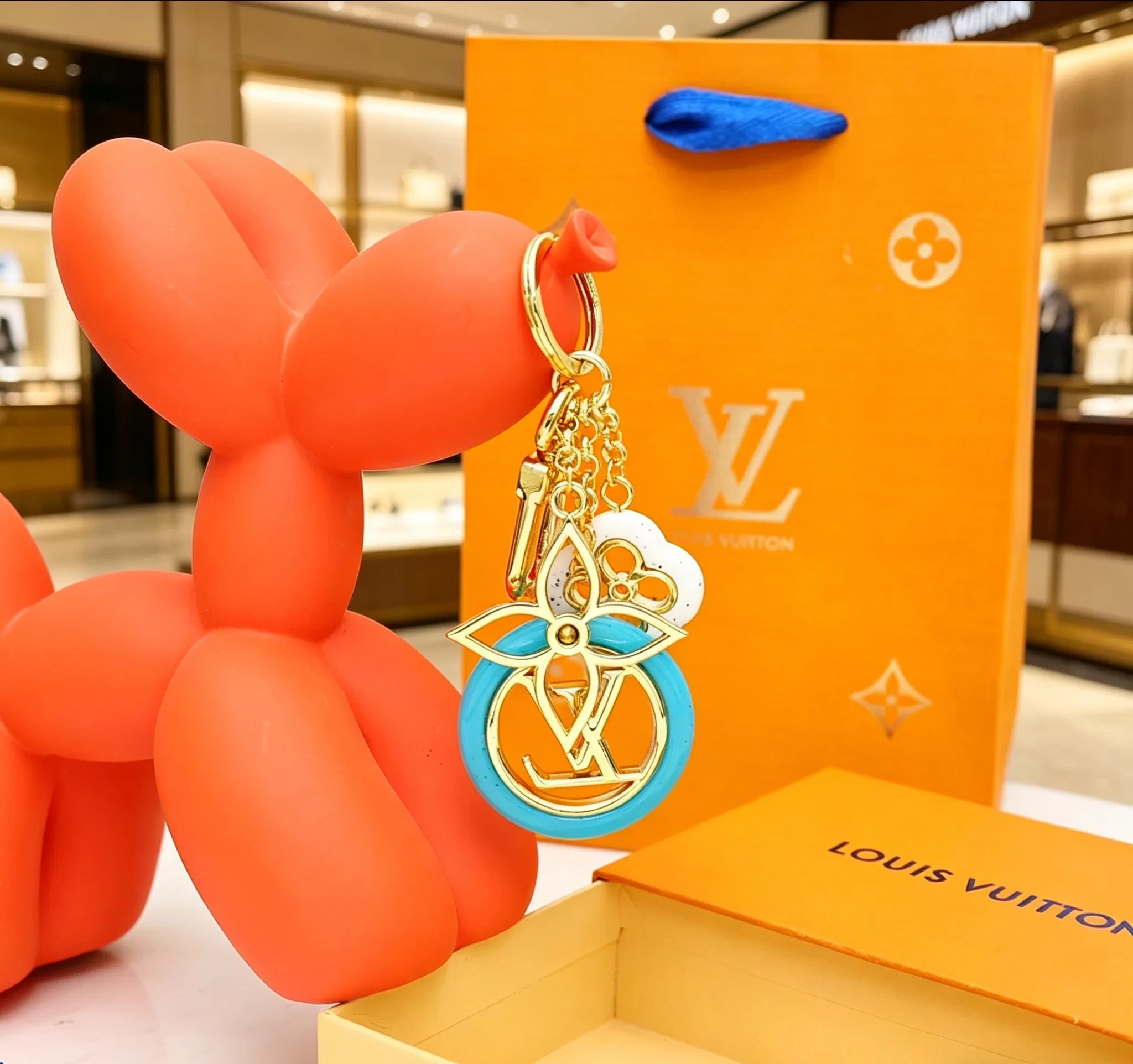 LV 27FW QCBNDNQ 013 키링 3