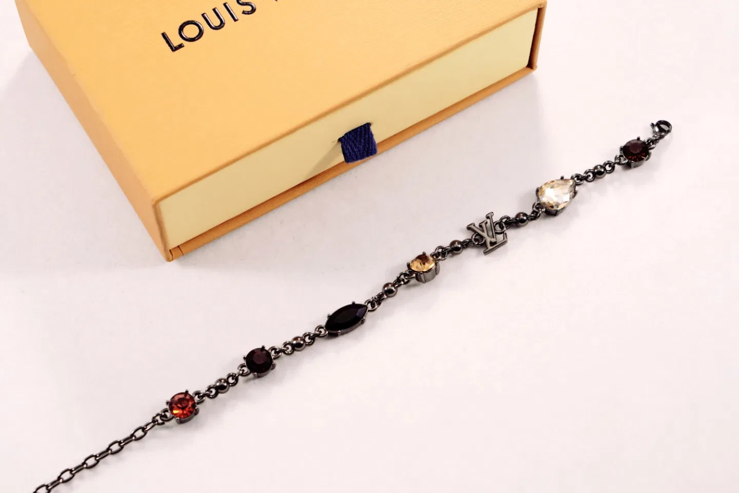 LV 27FW QCYEEAU 016 팔찌 3