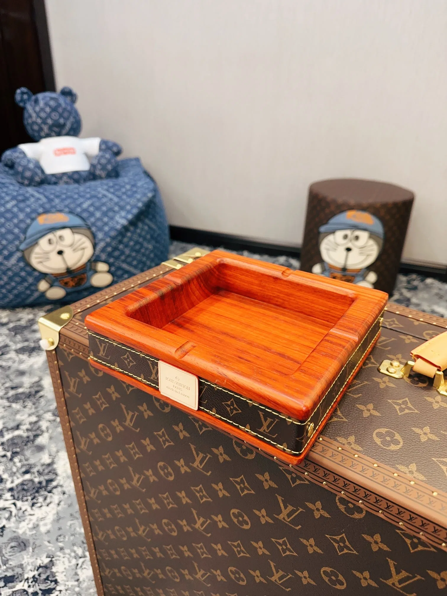 LV 27FW QCYEEAU 027 트레이