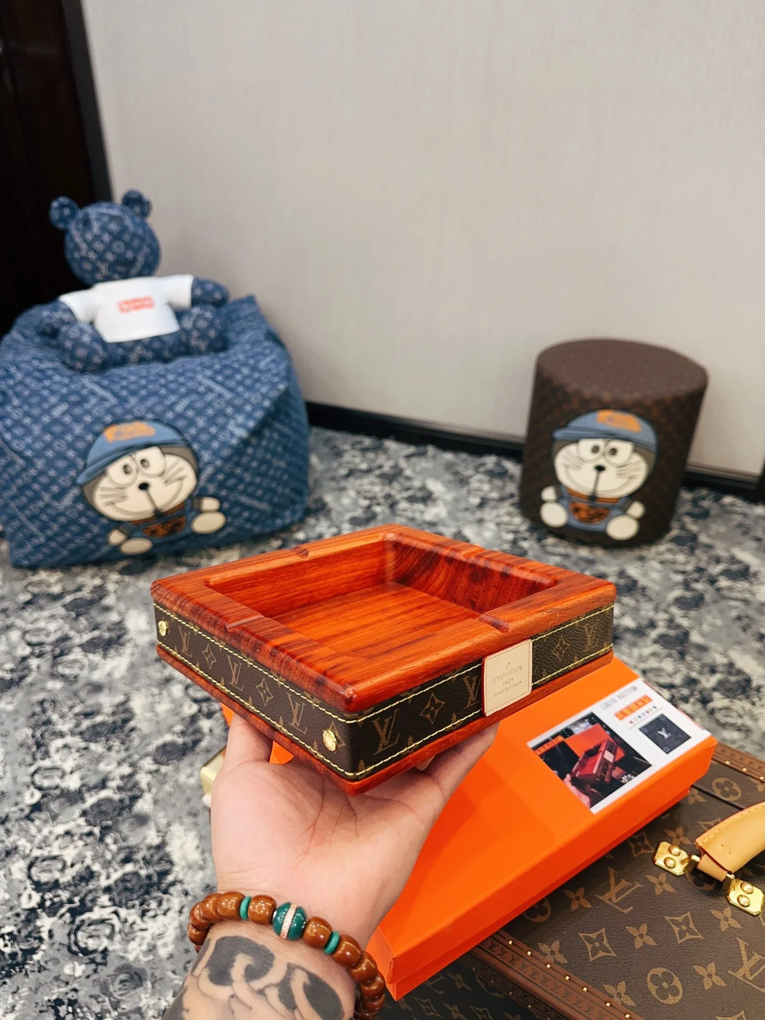 LV 27FW QCYEEAU 027 트레이 6