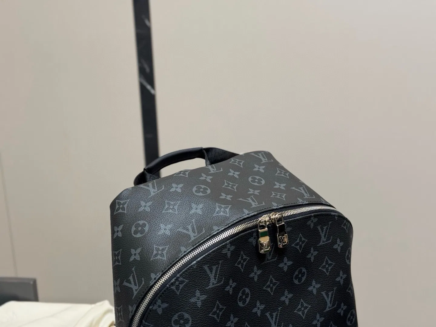 LV 27FW QVUSQNN 105 백팩 3