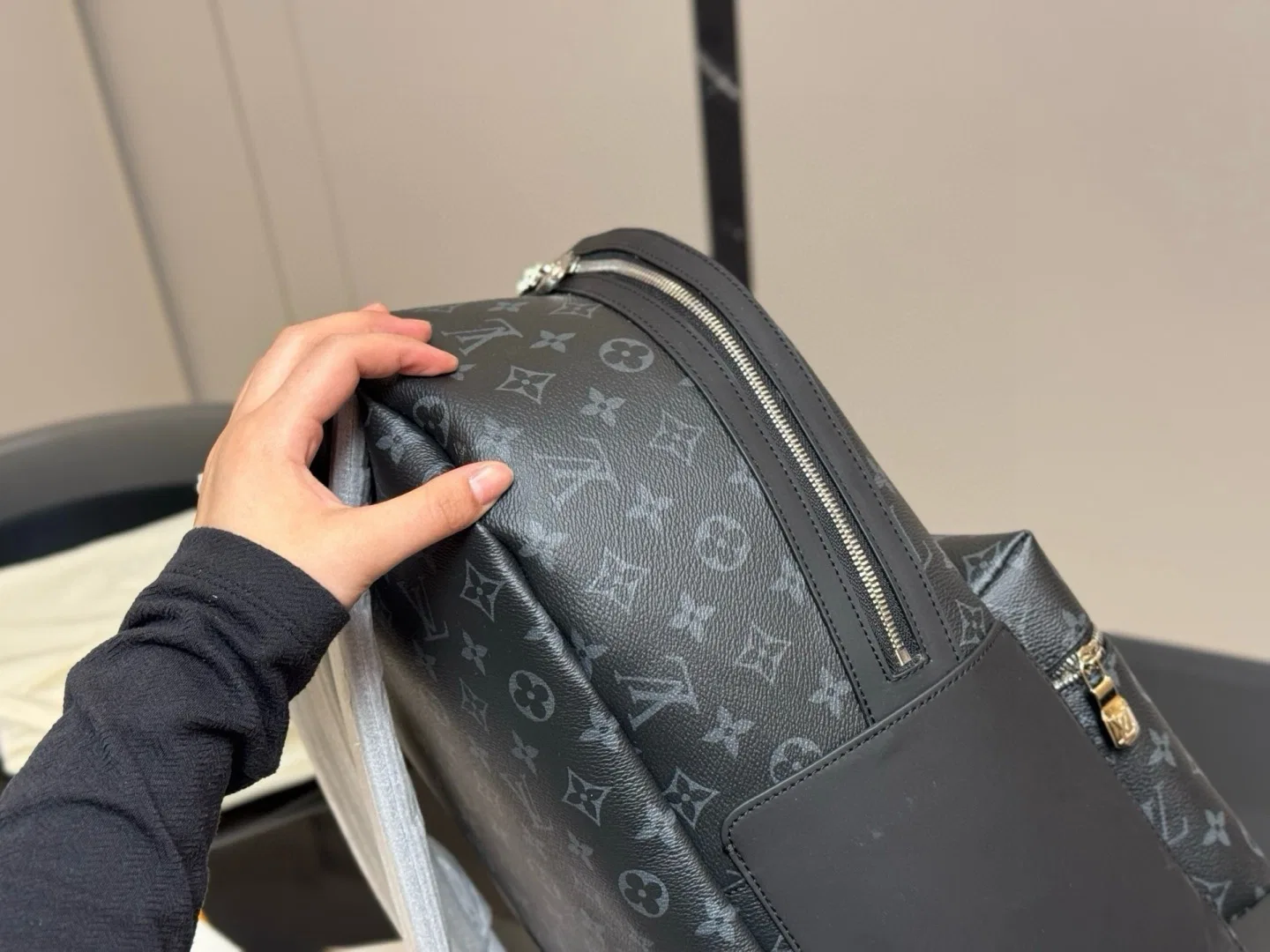 LV 27FW QVUSQNN 107 백팩 6