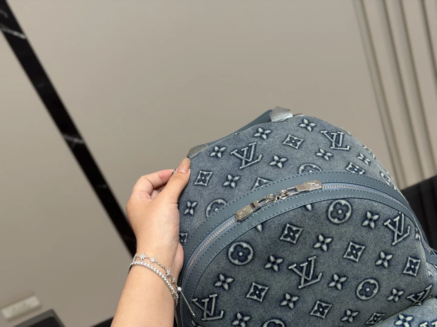 LV 27FW QVUSQNN 110 백팩 3
