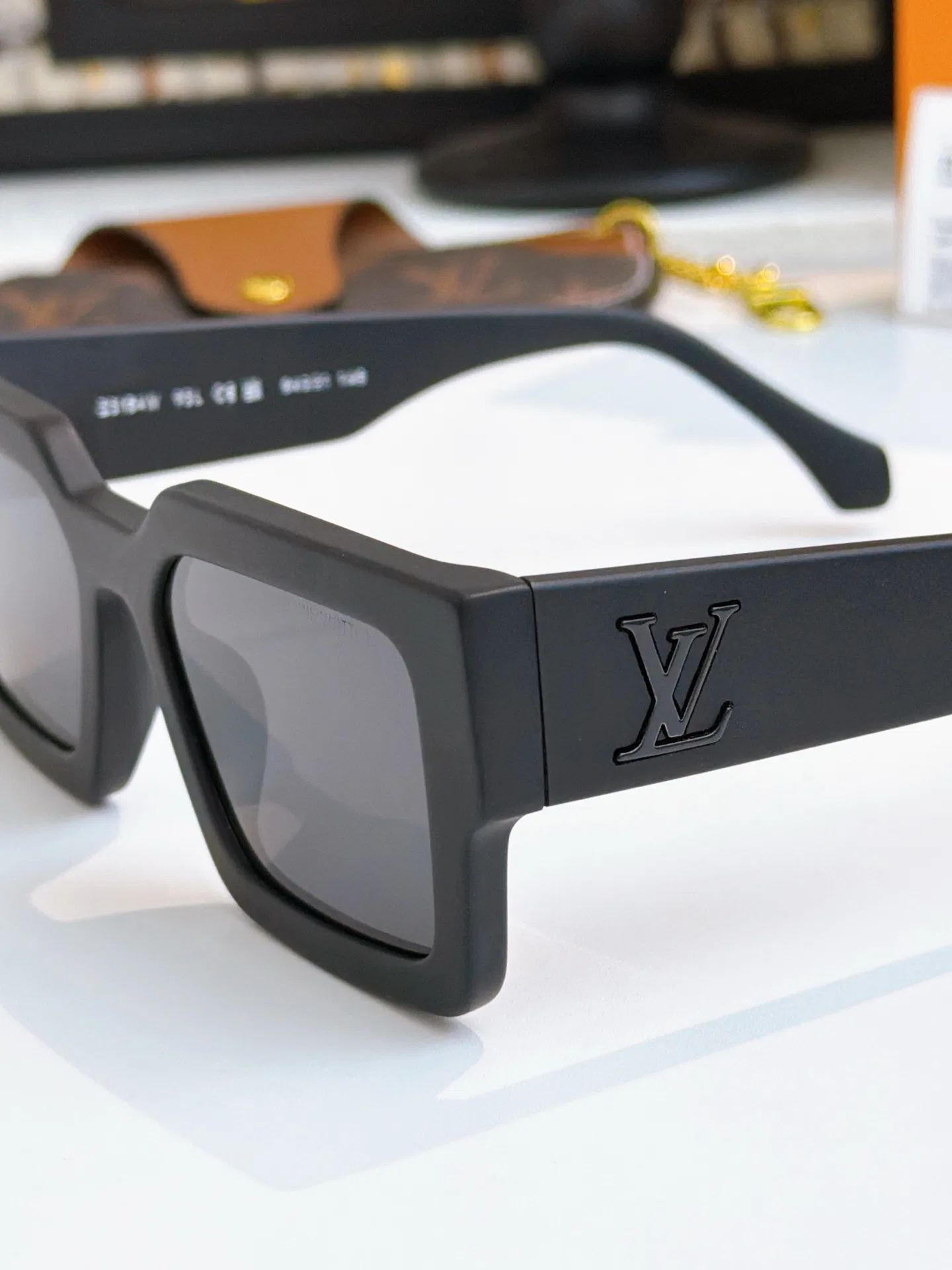 LV 27FW QVUSQNN 190 선글라스 5