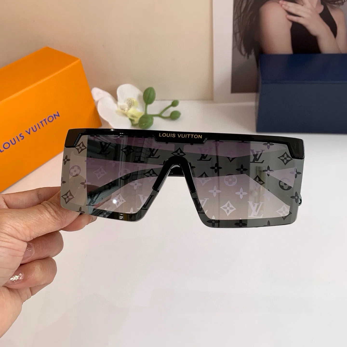 LV 27FW QVUSQNN 244 선글라스 3